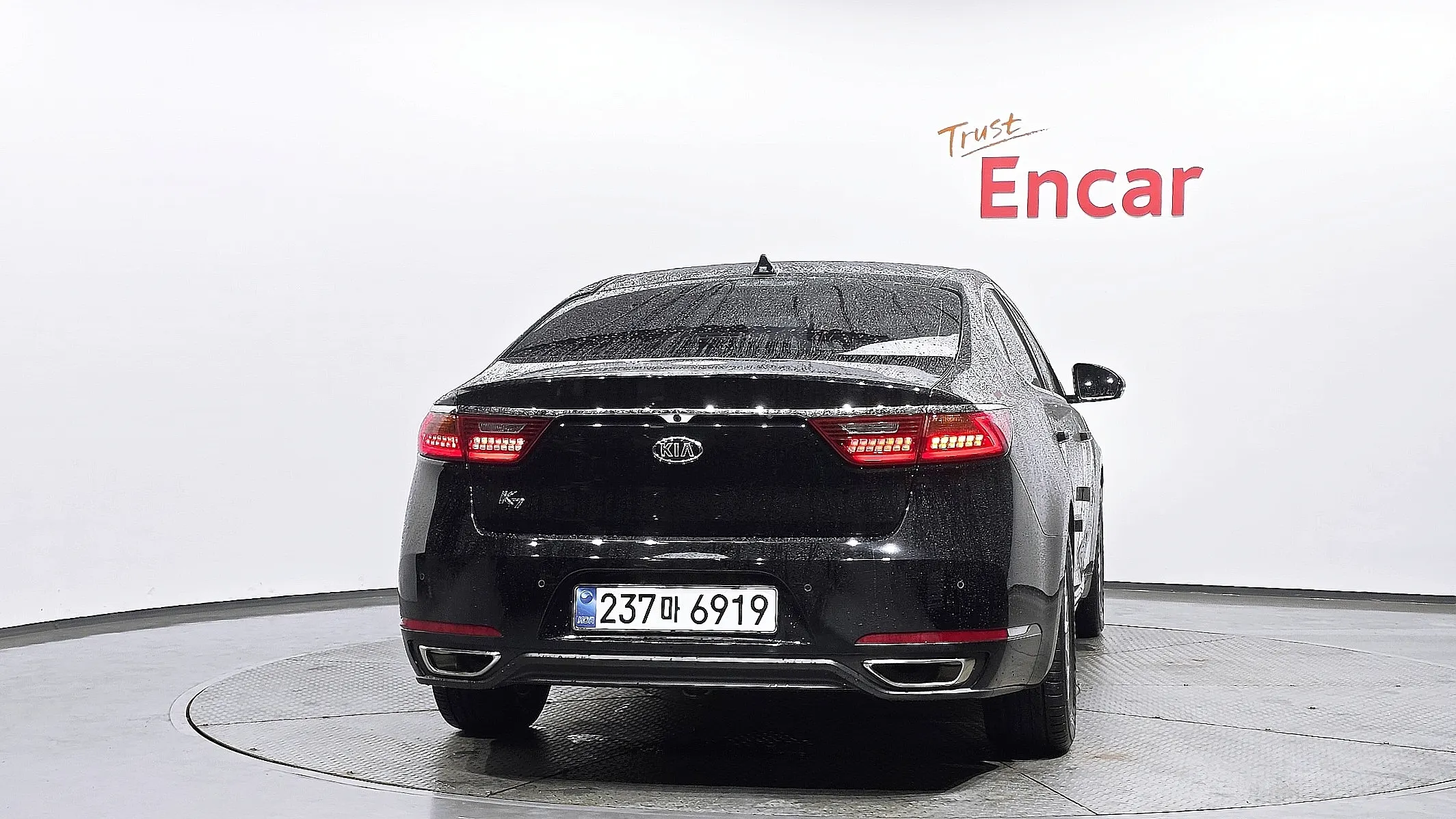 Kia K7 3.0 LPI () 2018 3/5