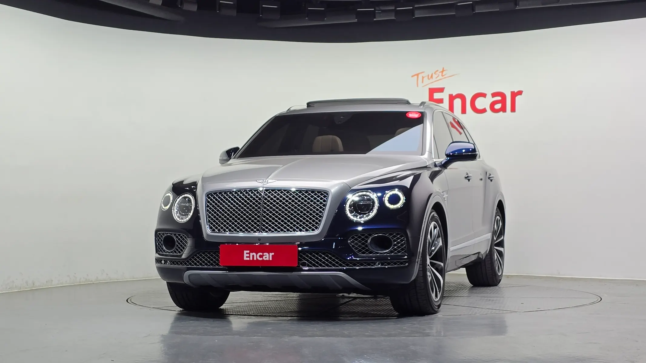 Bentley 벤테이가 6.0 W12 2017 2/5