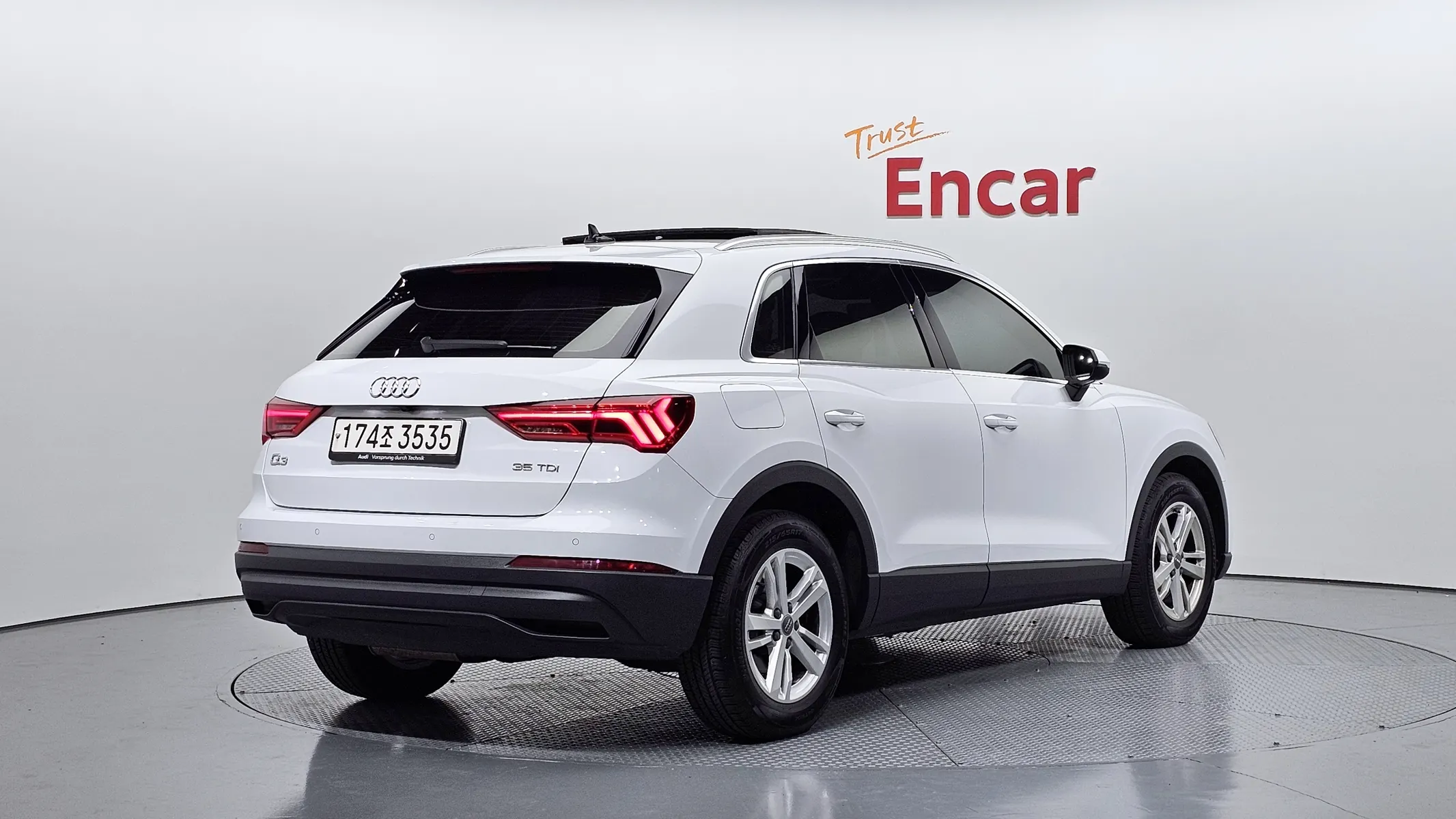 Audi Q3 (F3) 35 TDI 2020 2/33