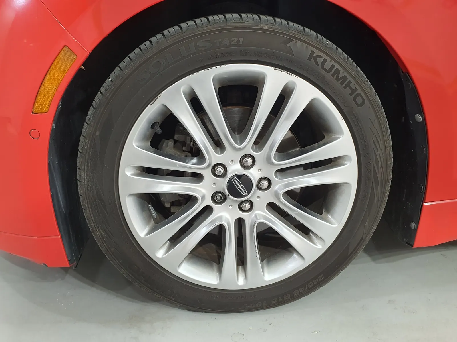 Lincoln MKZ 2.0 2014 4/5