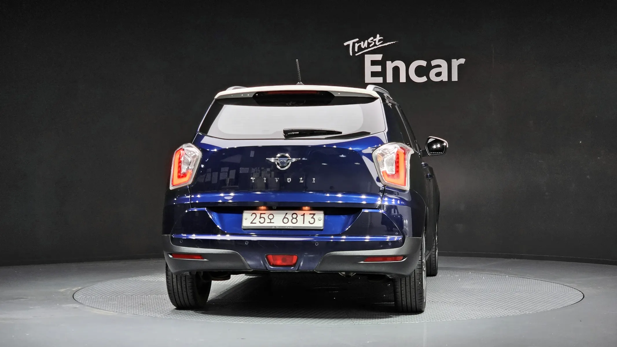 KG Mobility Tivoli LX 2WD 2015 3/5