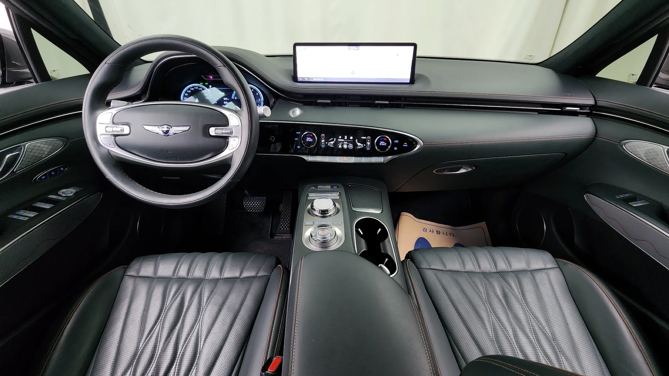 Genesis GV70 2.5T AWD 2021 4/5