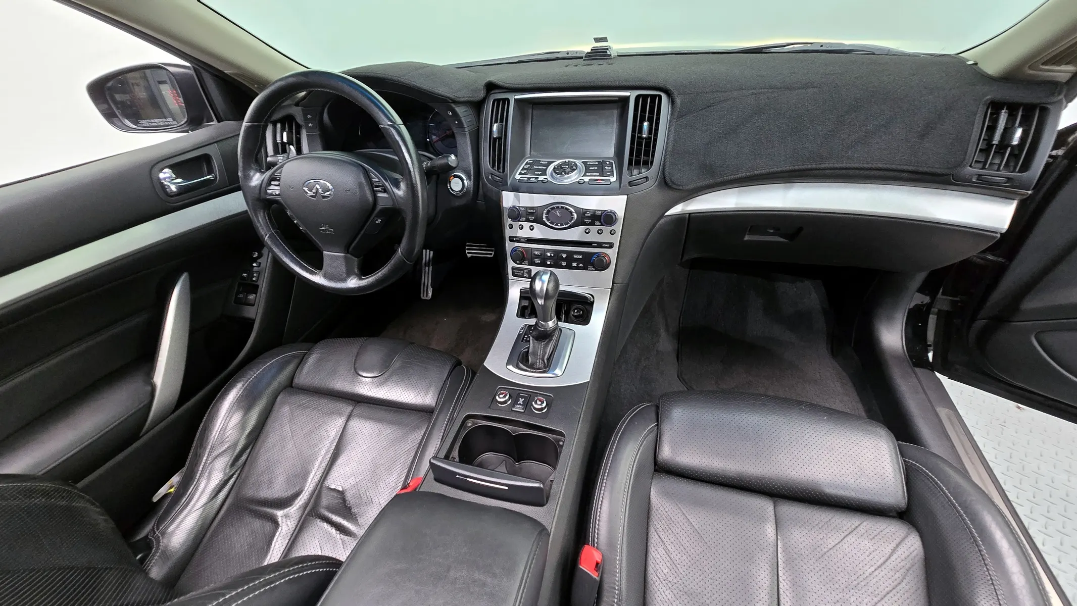 Infiniti G37 2009 4/5