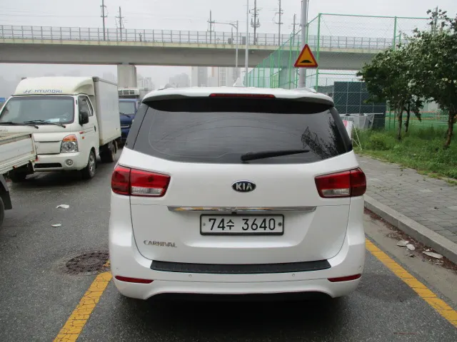 Kia 카니발 11 2014 3/5