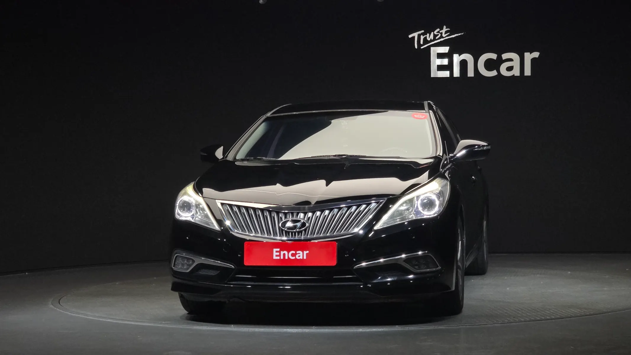 Hyundai Grandeur HG HG240 2014 2/5