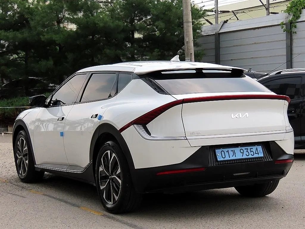 Kia EV6 2022 2/5