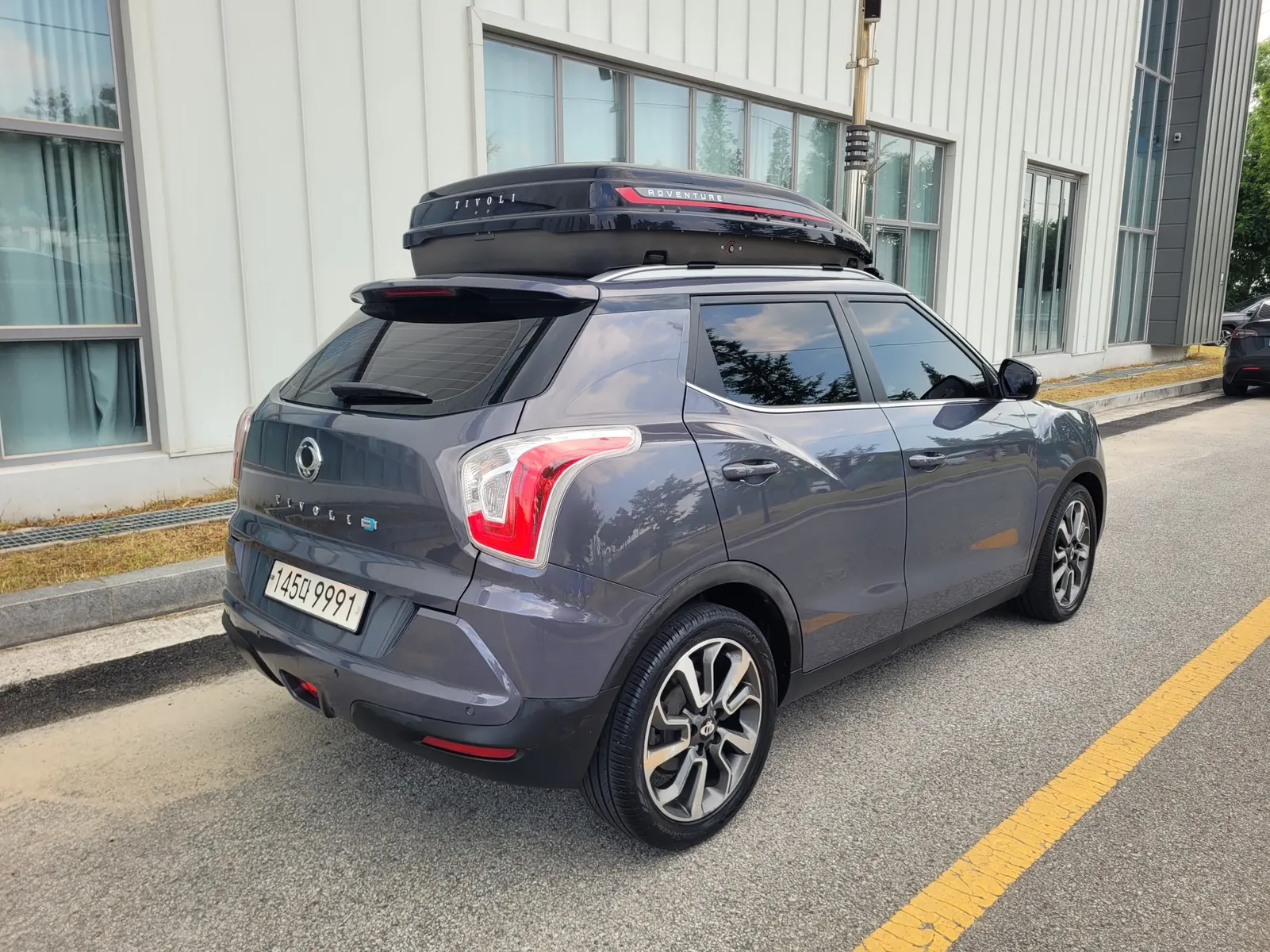 KG Mobility Tivoli LX 2WD 2016 3/5