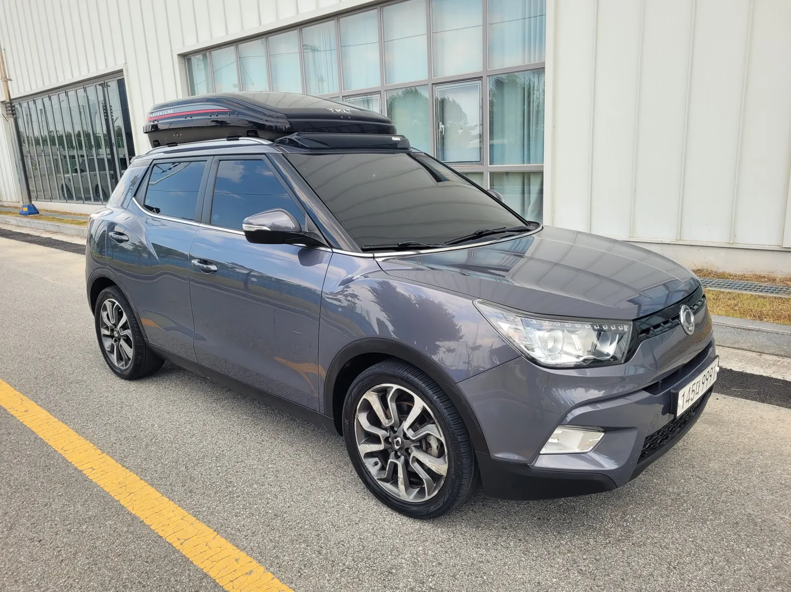 KG Mobility Tivoli LX 2WD 2016 2/5