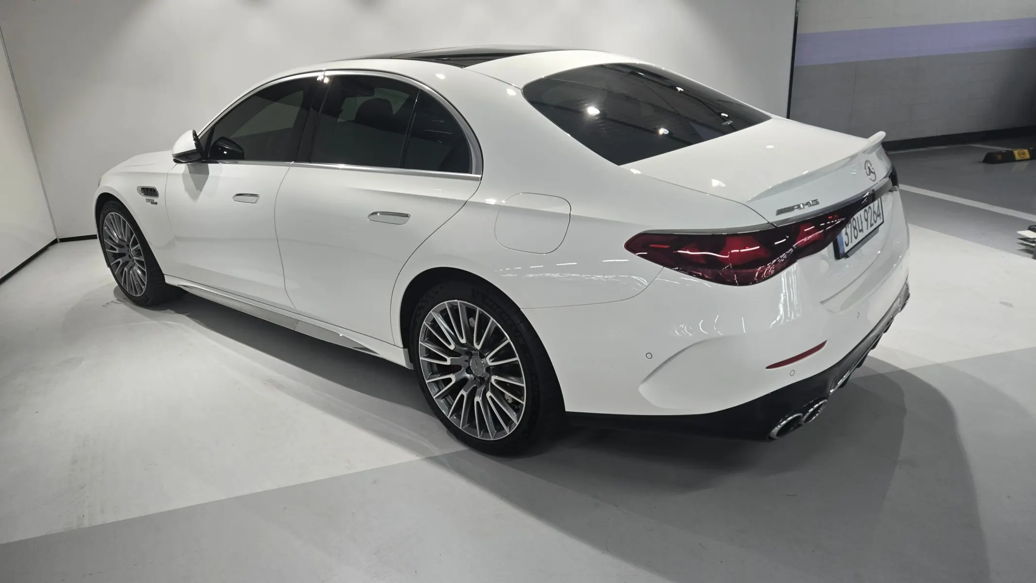 Mercedes-Benz E-Class W214 AMG E53e 4MATIC+ 2026 3/27
