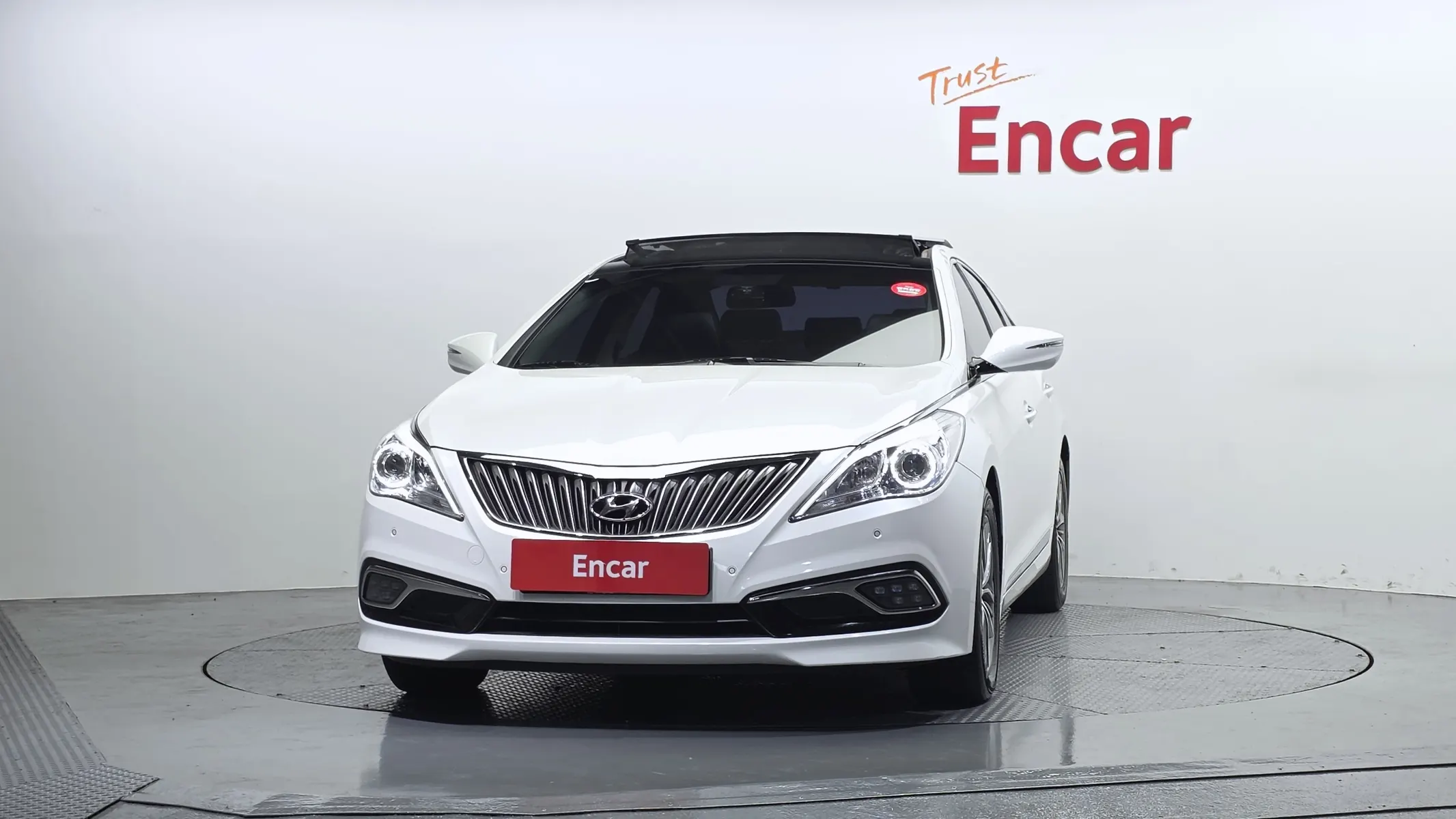 Hyundai Grandeur HG HG240 2015 2/5