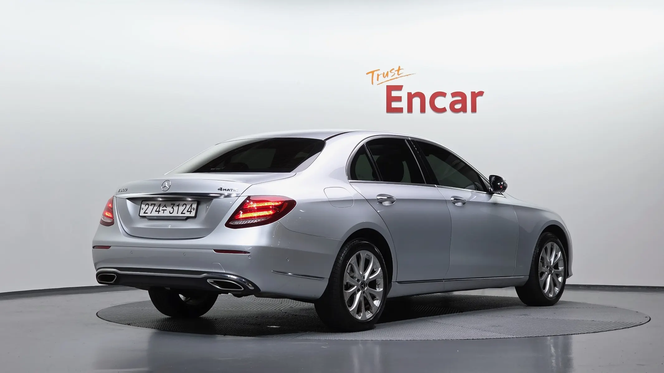 Mercedes-Benz E-Class W213 E300 4MATIC 2017 2/27