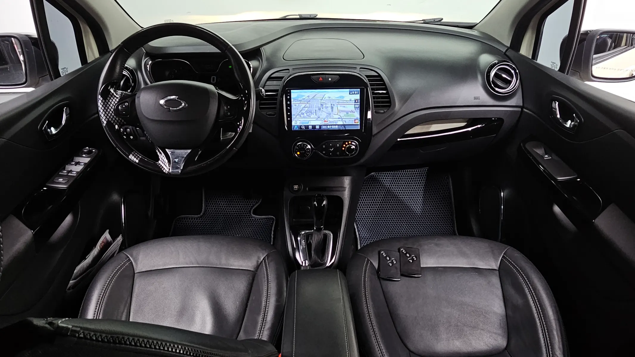 Renault Korea QM3 RE 2014 3/5