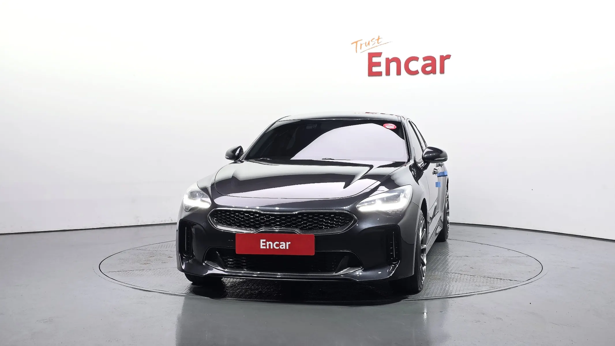 Kia Stinger 2.0 AWD 2017 2/5