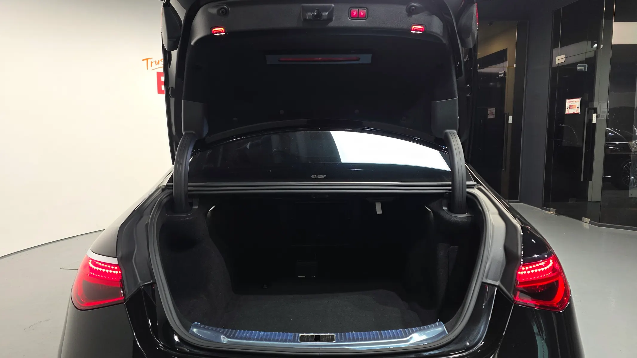 Mercedes-Benz S-Class W223 S580L 4MATIC 2022 20/21
