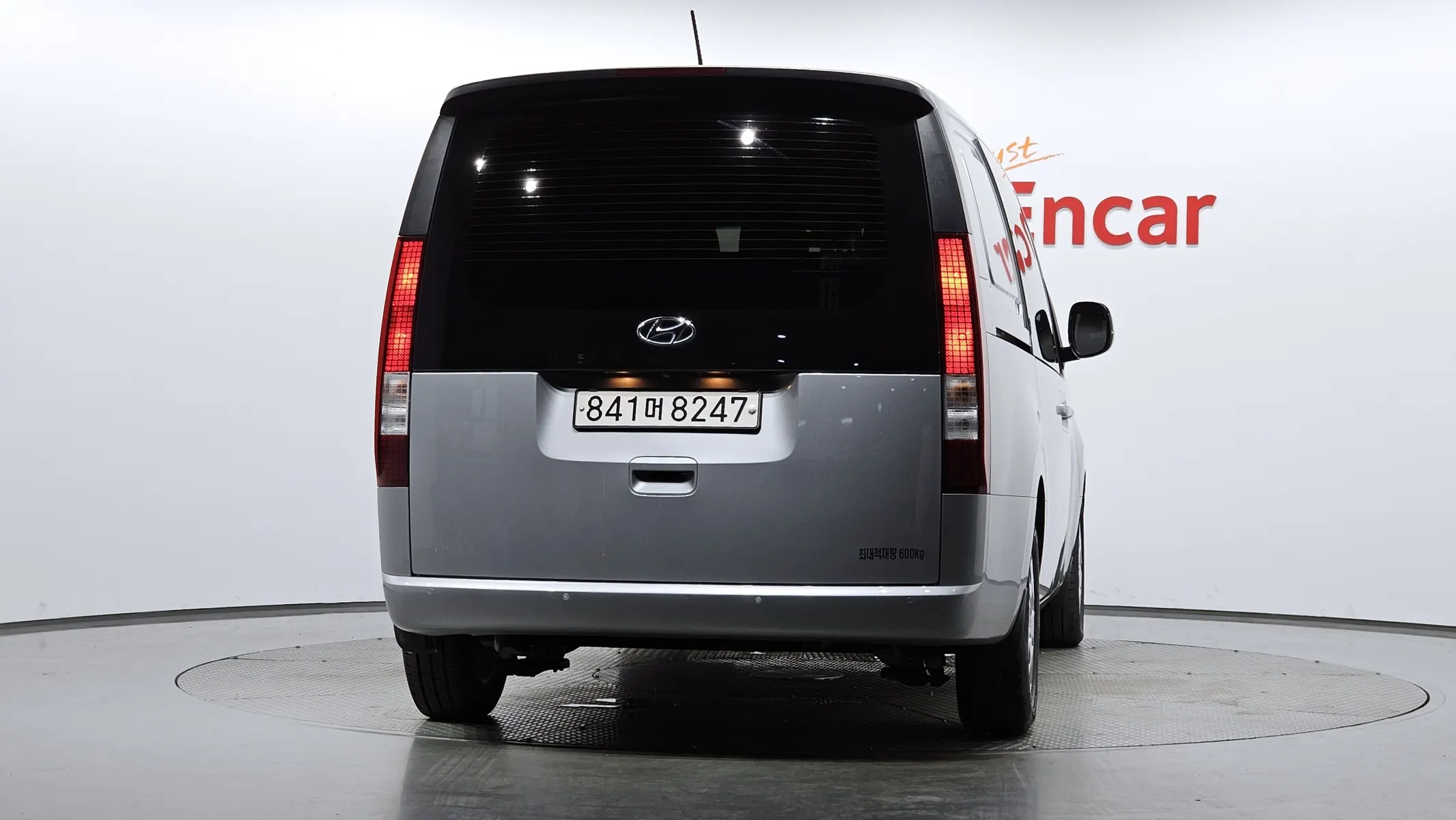 Hyundai Staria 5 2022 3/5