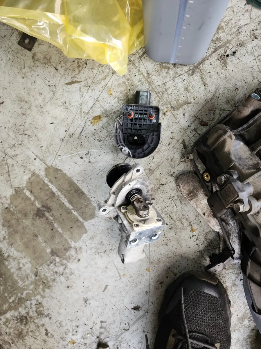 Kia R 2.0 2WD 2014 48/49