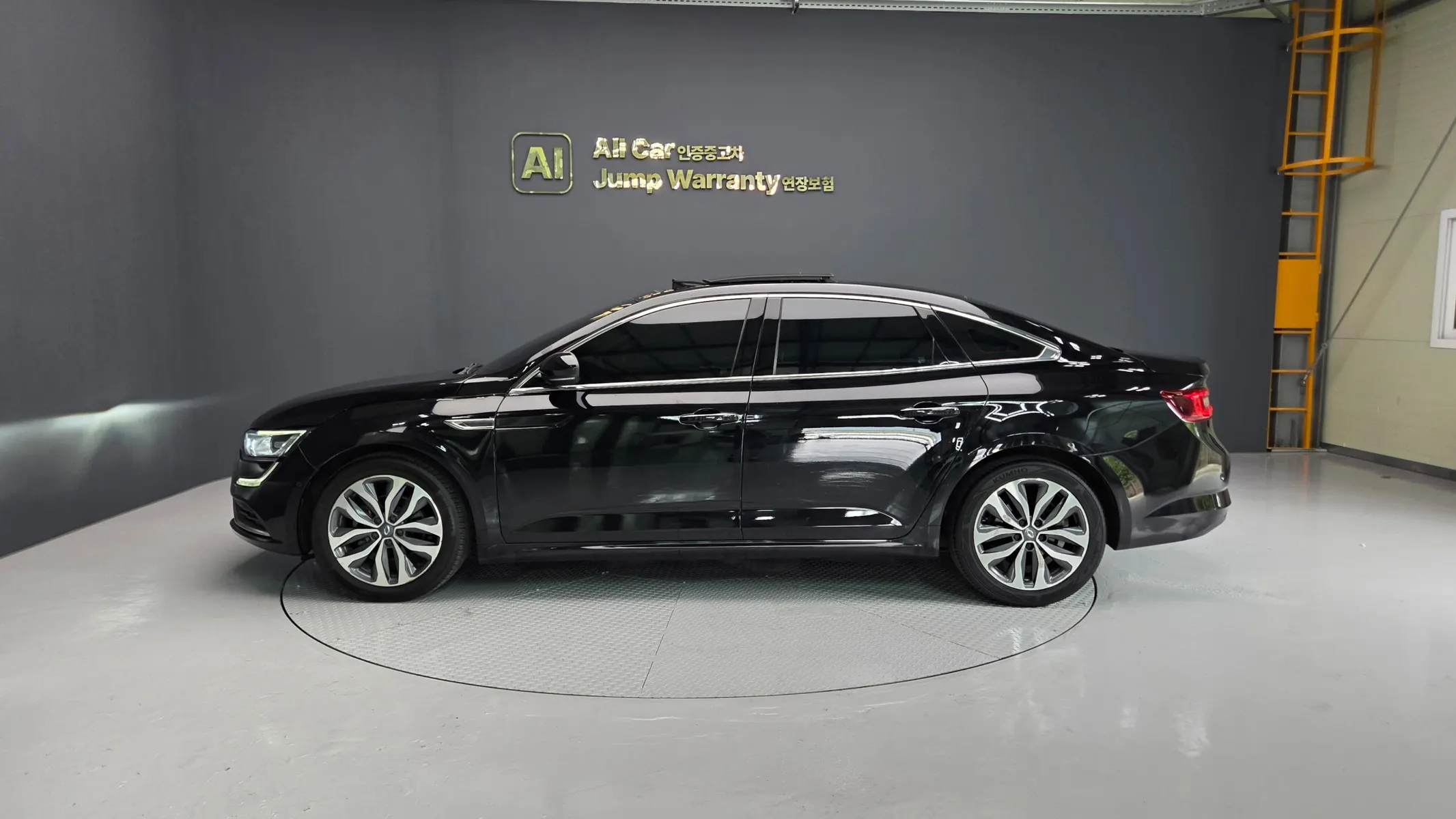 Renault Korea SM6 2.0 LPe RE () 2016 3/5