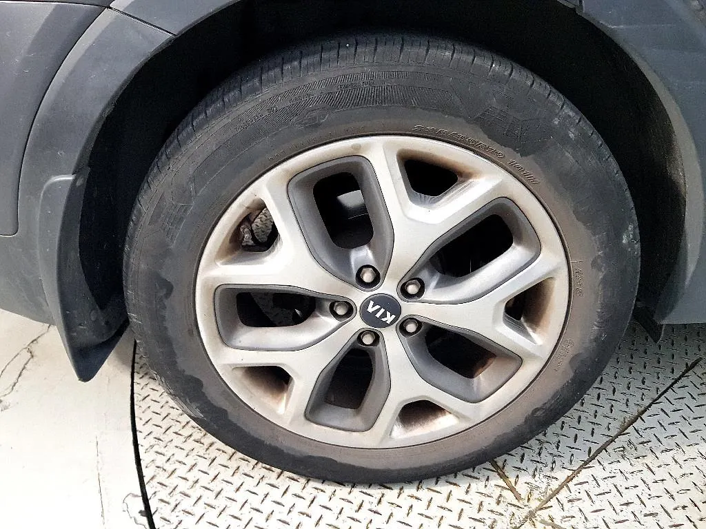 Kia Sorento 2.0 2WD 2014 20/21