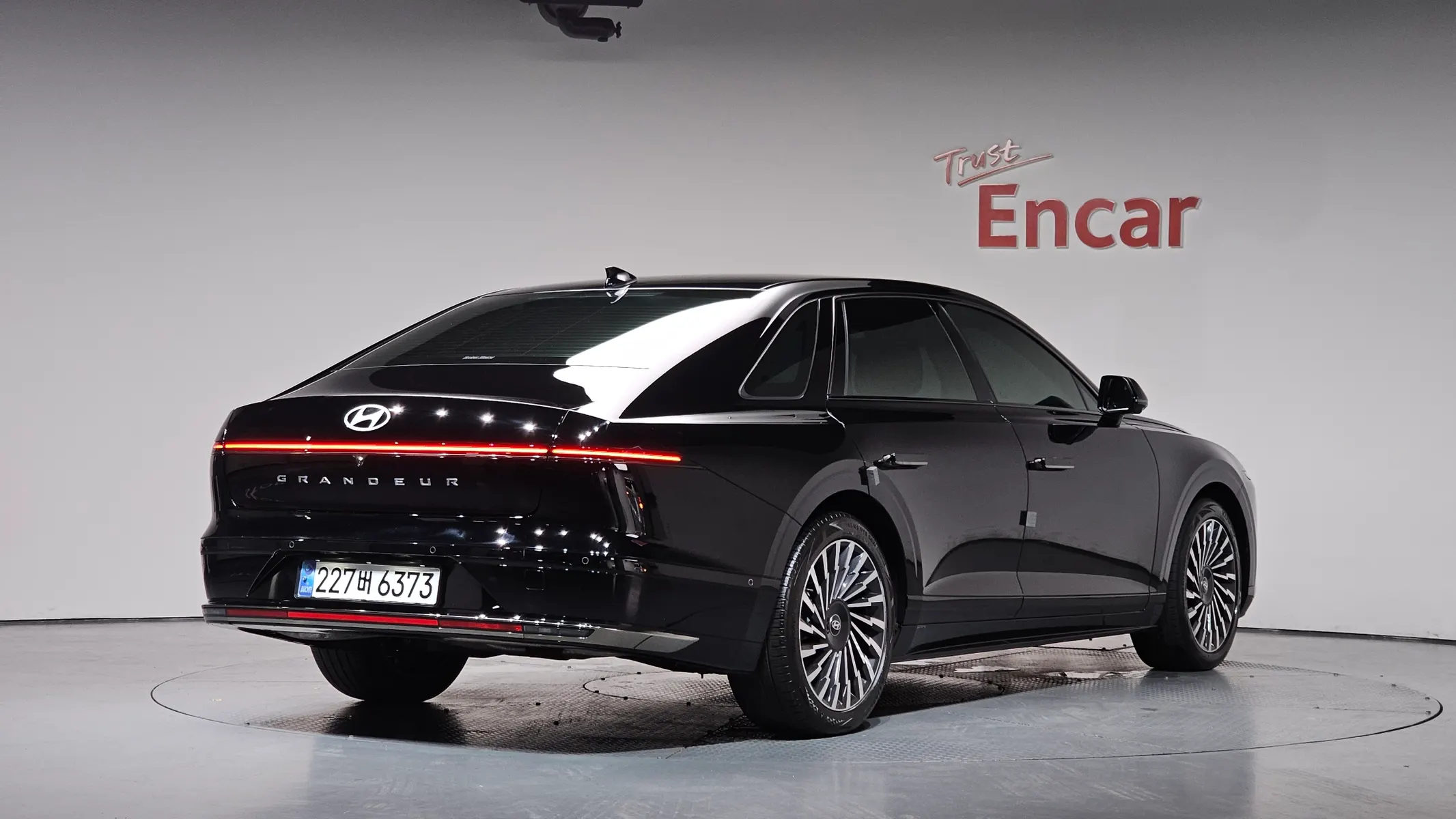 Hyundai (GN7) 2024 2/40