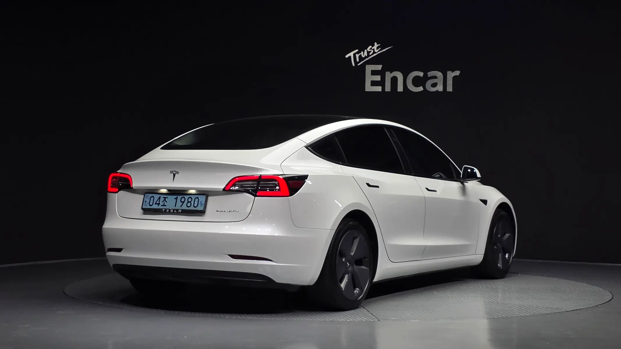 Tesla 3 AWD 2021 2/34