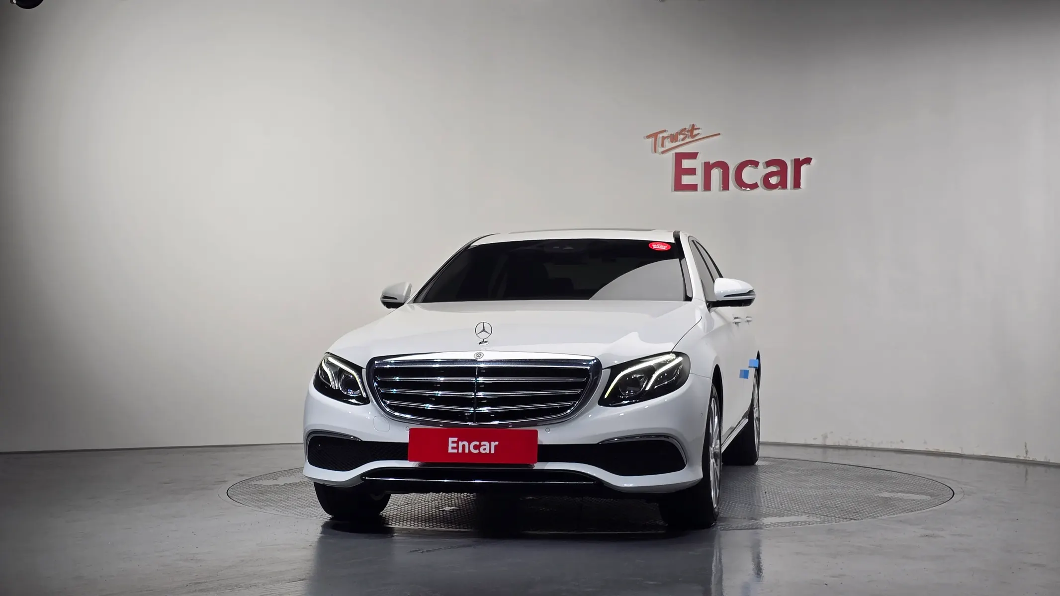 Mercedes-Benz E-Class W213 E300 4MATIC 2018 3/33