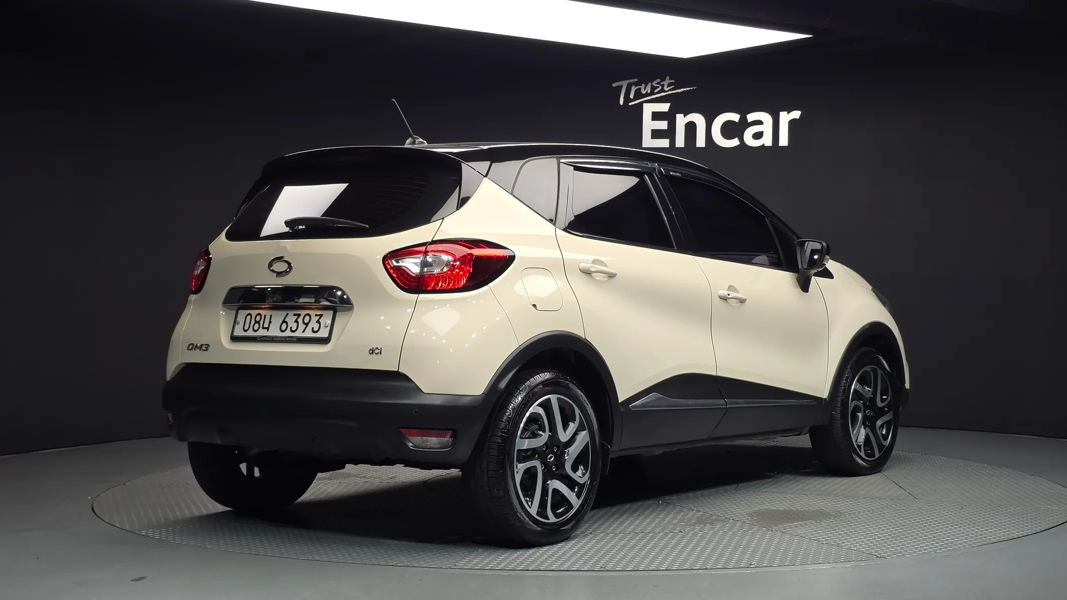 Renault Korea QM3 RE 2017 2/32