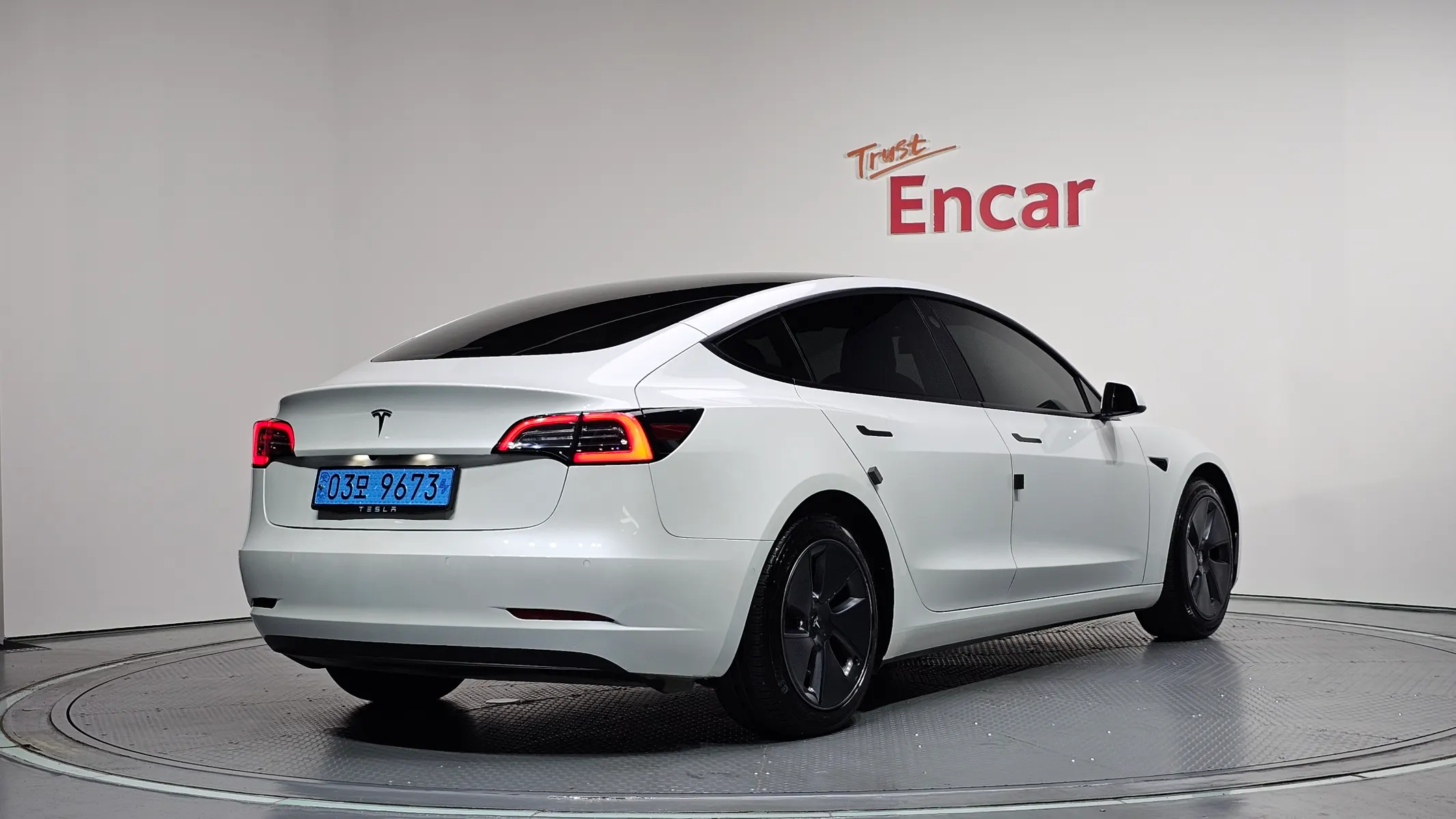 Tesla 3 RWD 2022 2/36