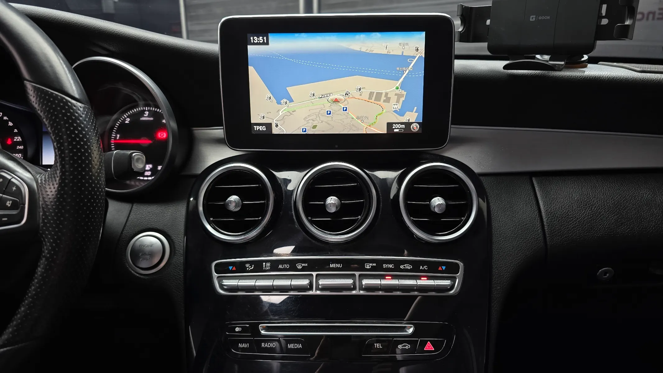 Mercedes-Benz C-Class W205 C220 d 2017 31/32