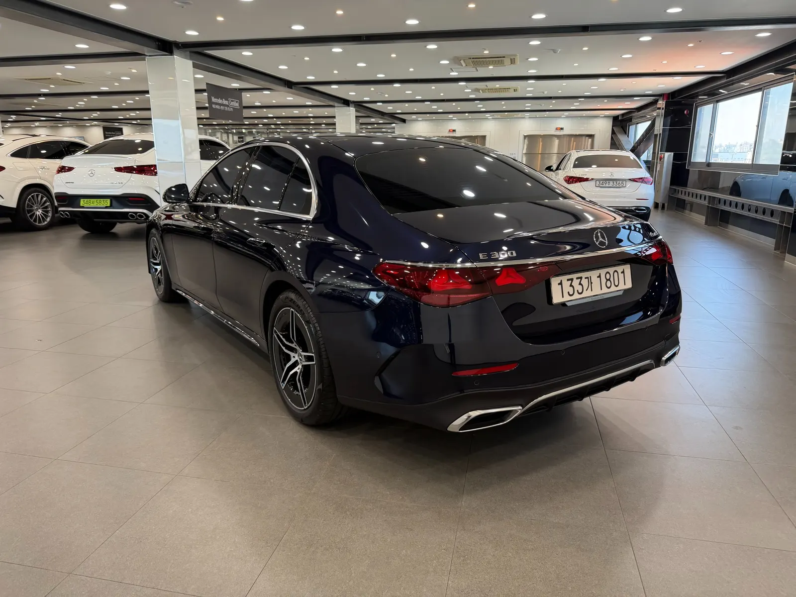 Mercedes-Benz E-Class W214 E300 4MATIC AMG Line 2025 3/21