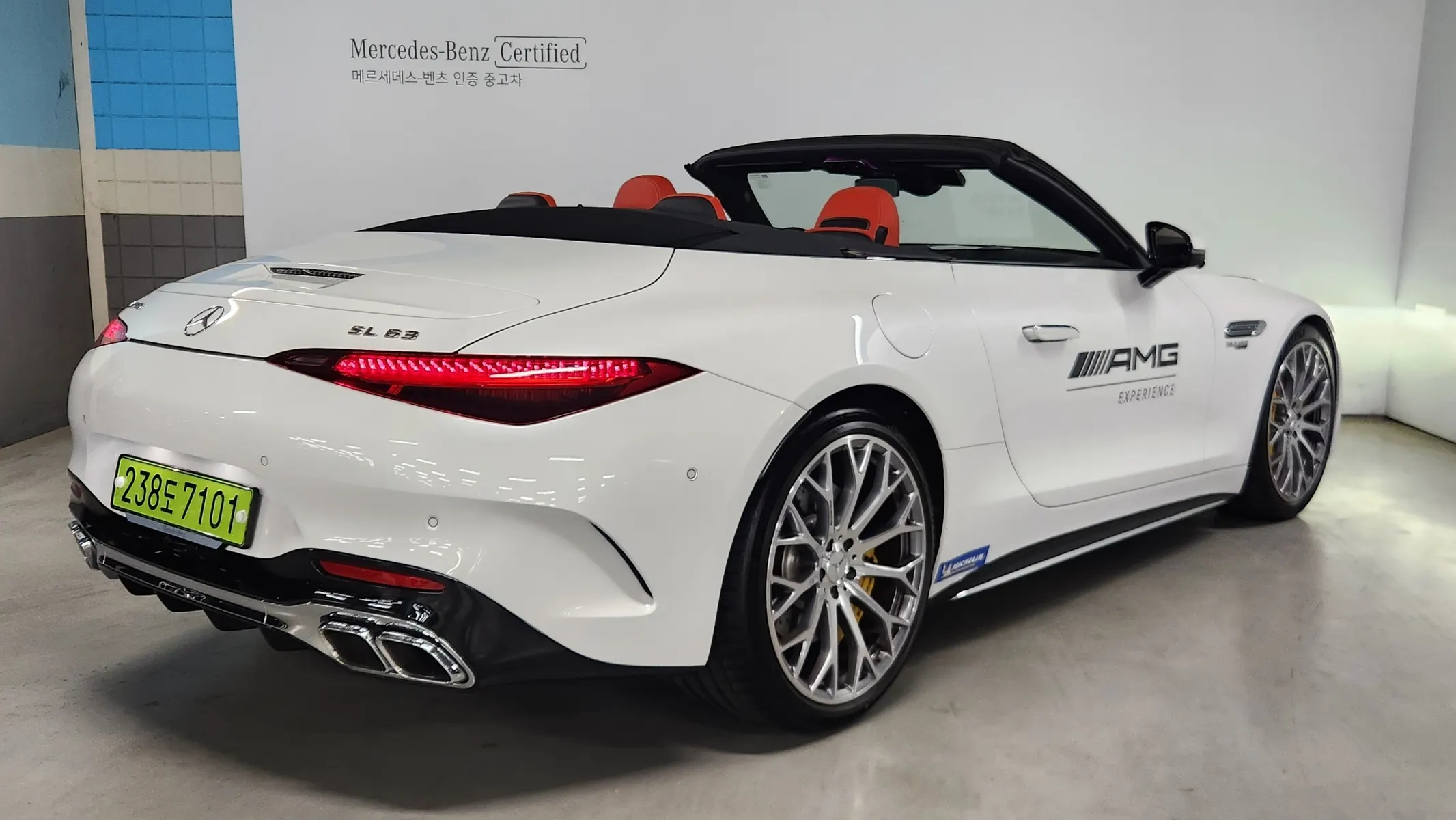 Mercedes-Benz SL-Class R232 AMG SL63 4MATIC+ 2024 2/21