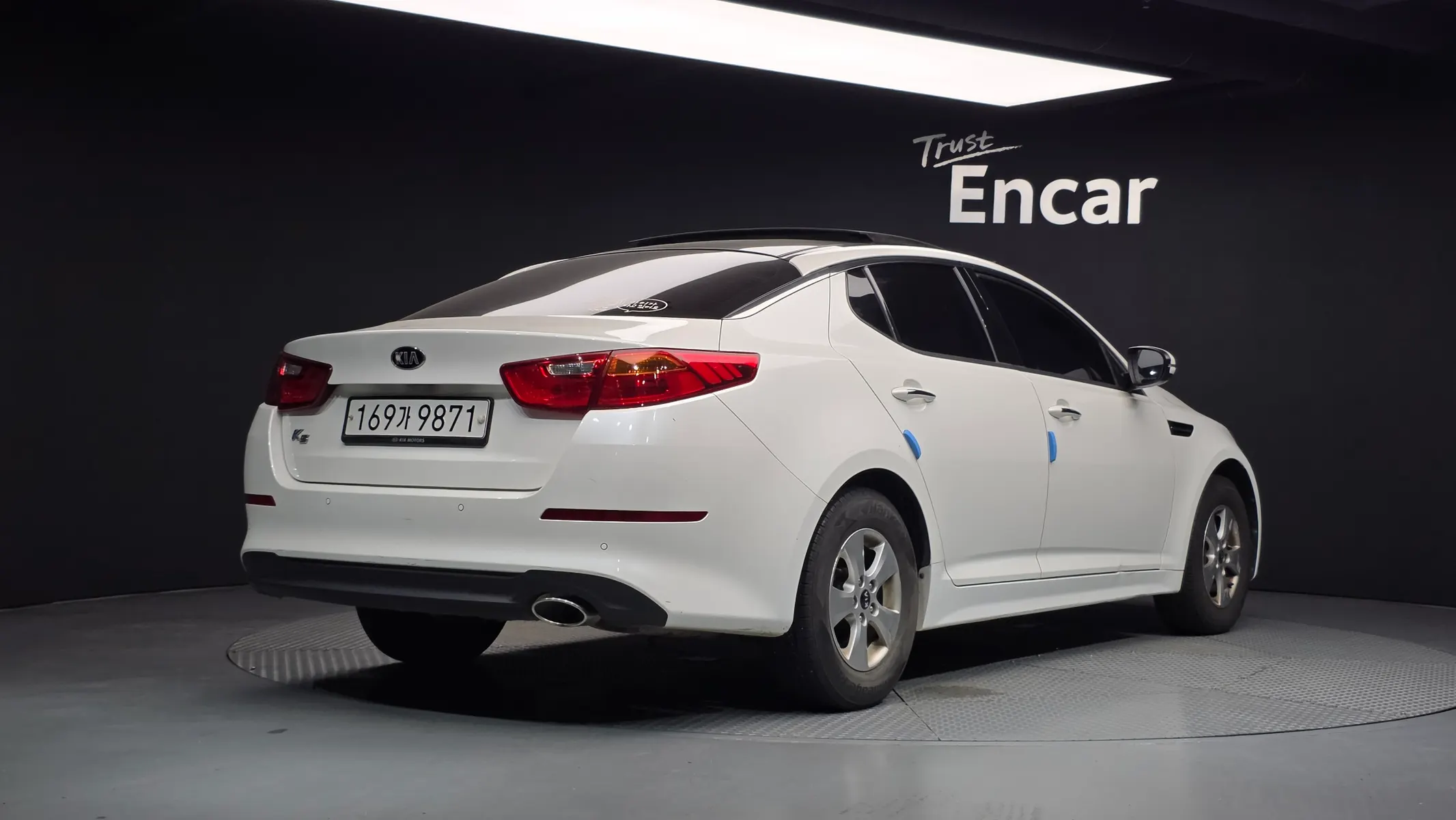 Kia K5 LPI 2015 2/33
