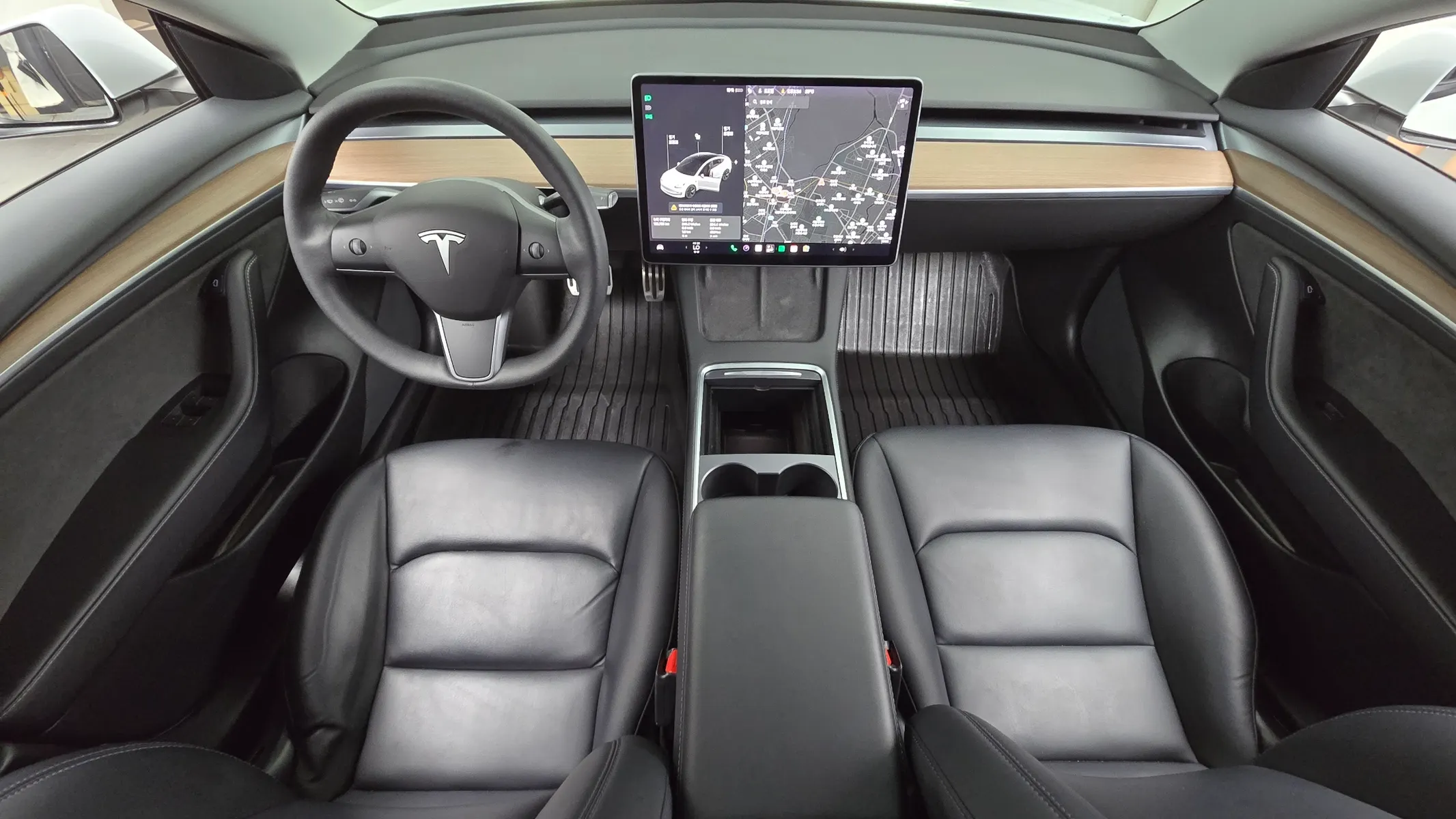 Tesla 3 AWD 2021 4/5
