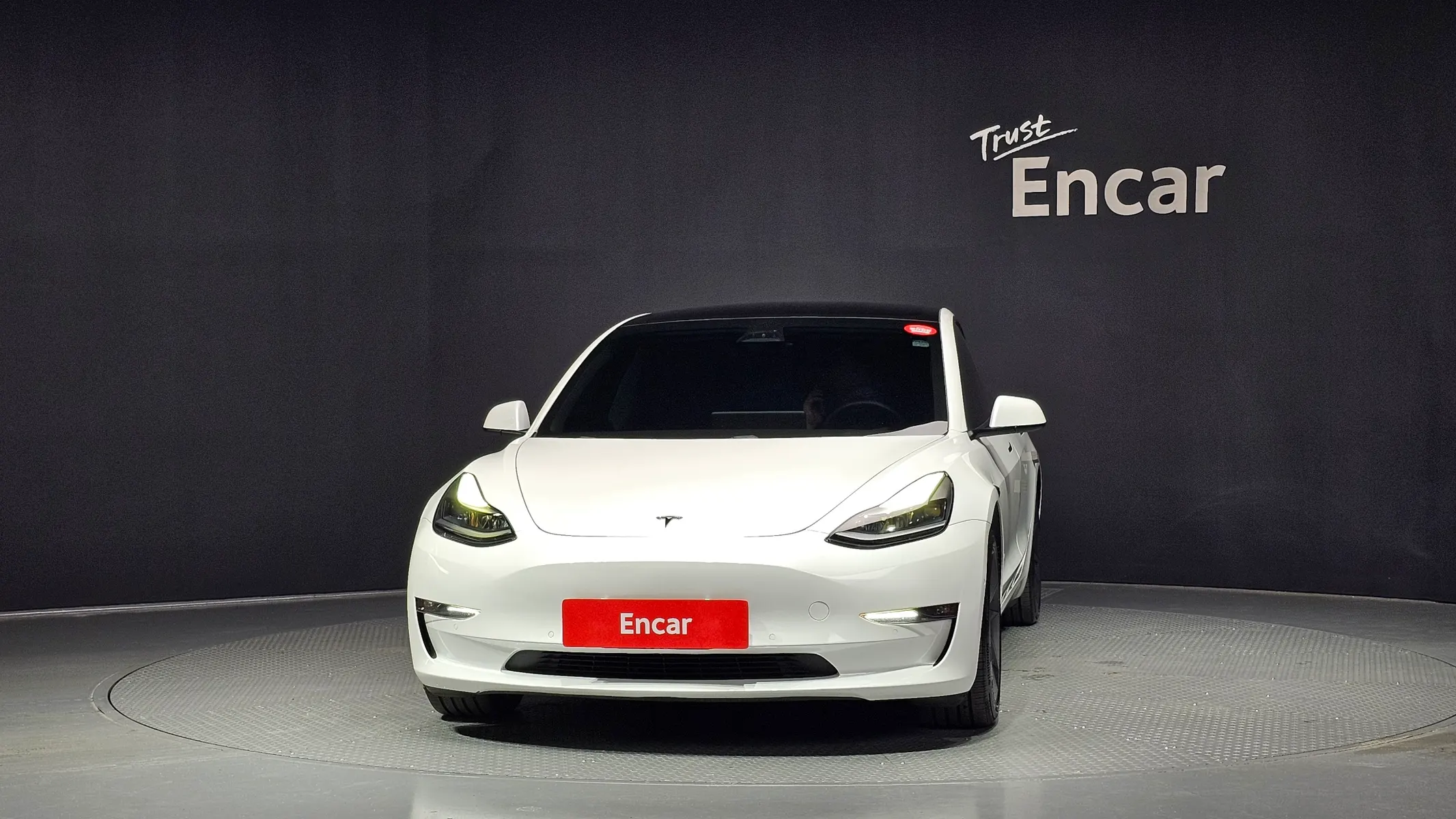 Tesla 3 AWD 2021 2/5