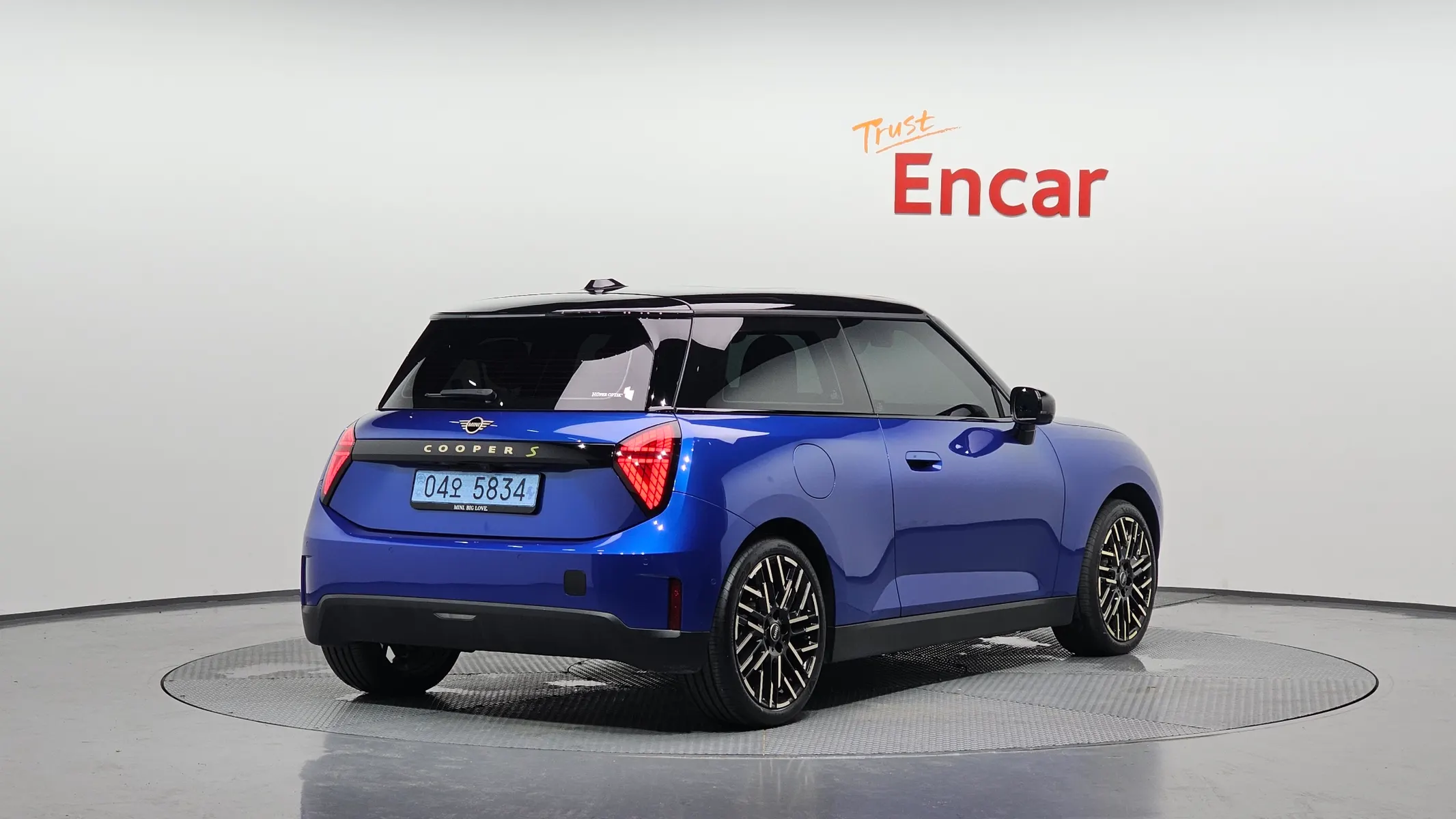 MINI 4 SE 2024 2/34