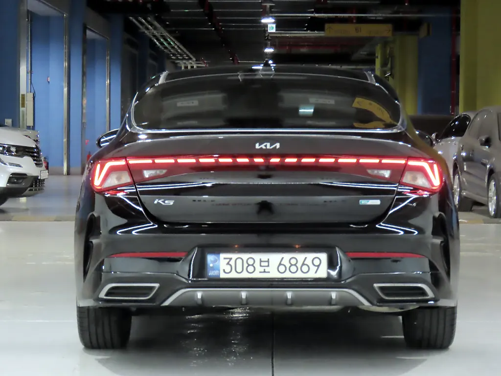 Kia K5 3 2021 3/5