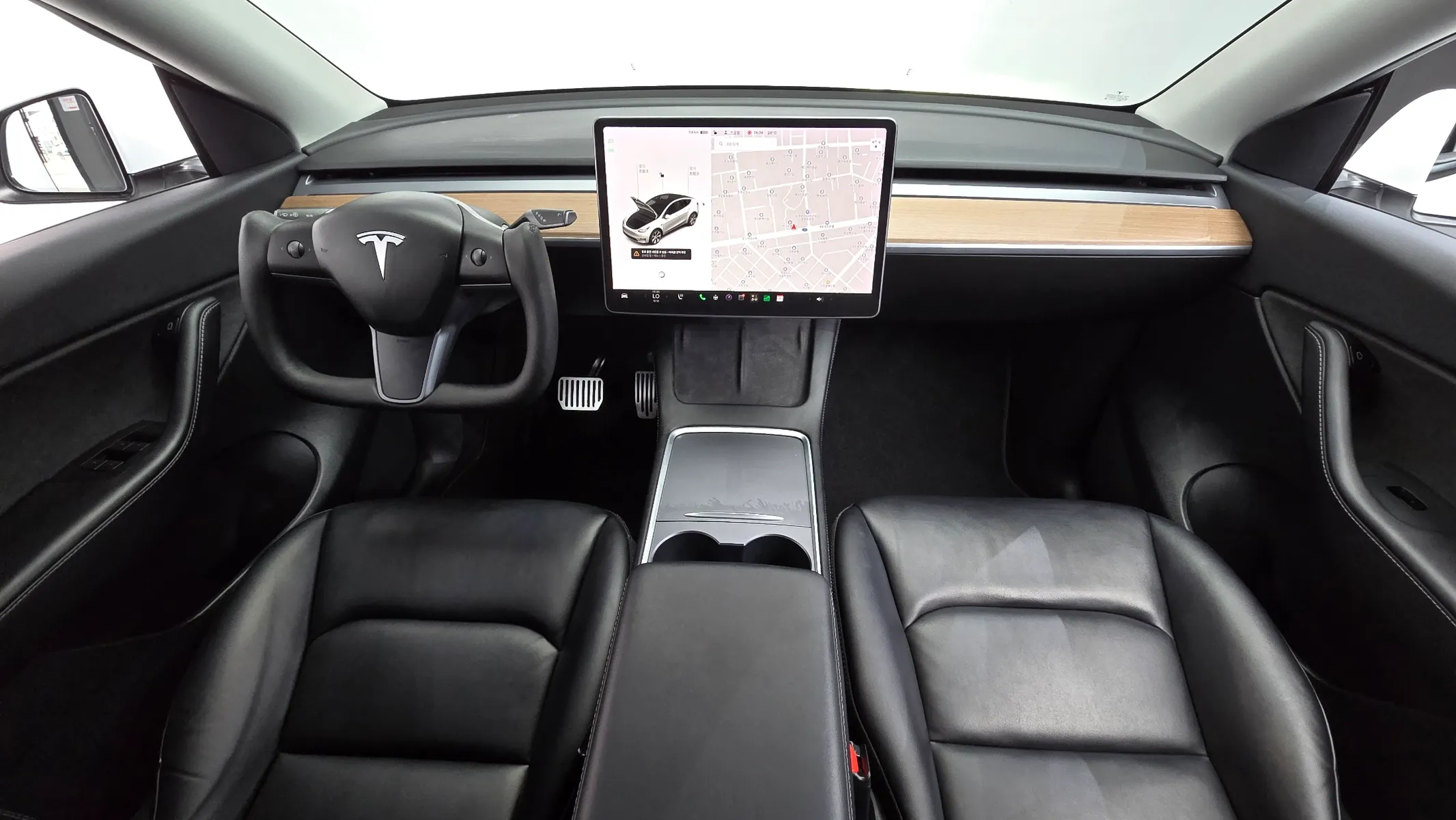 Tesla Y AWD 2021 4/5