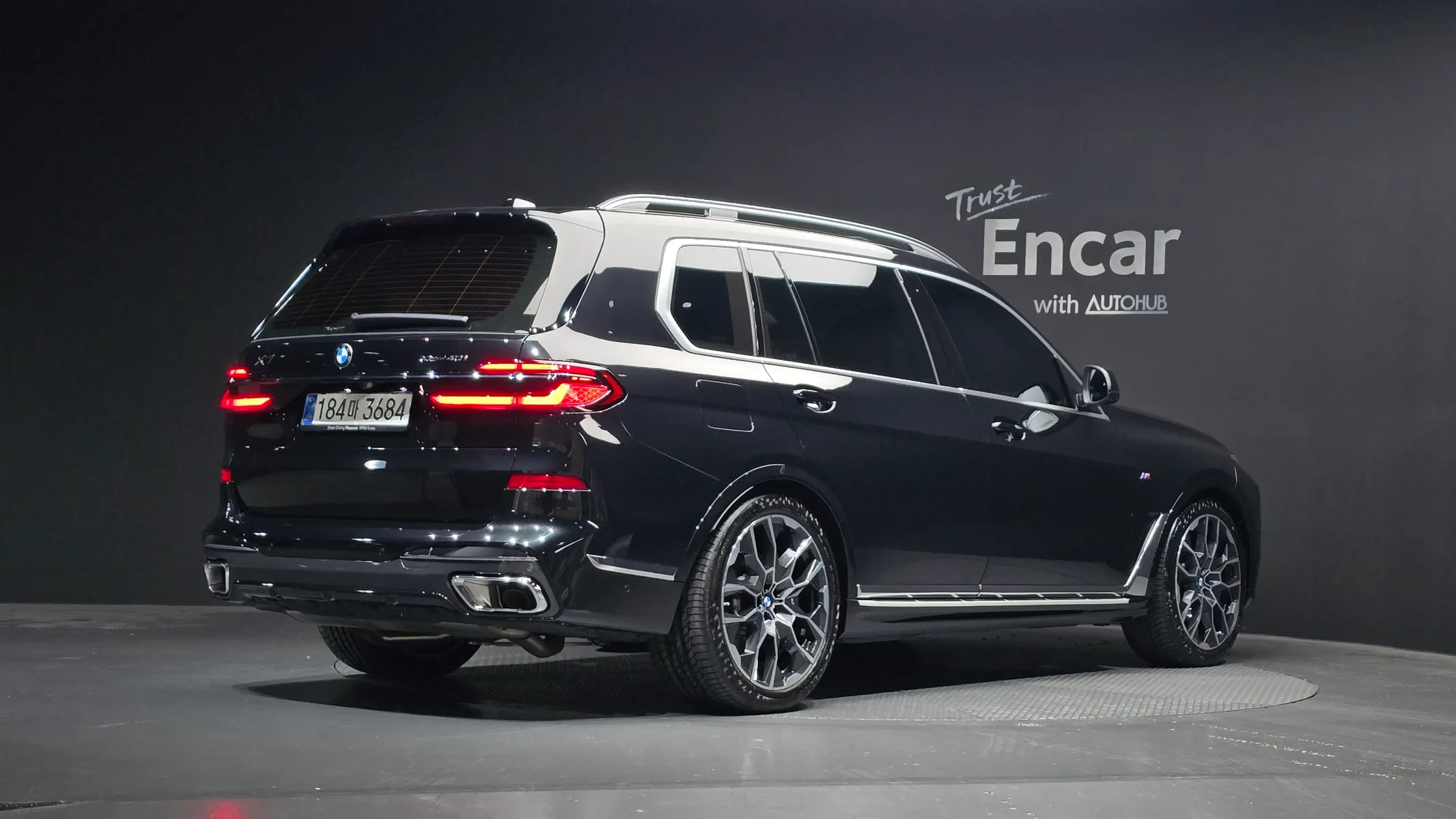 BMW X7 (G07) xDrive 40i M 7 2026 2/42