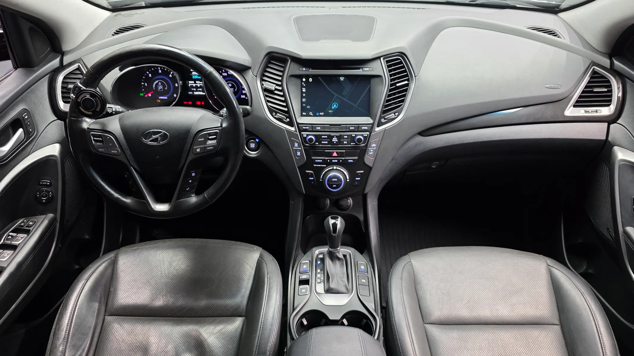 Hyundai DM (e-VGT) 2.2 2WD 2014 4/5