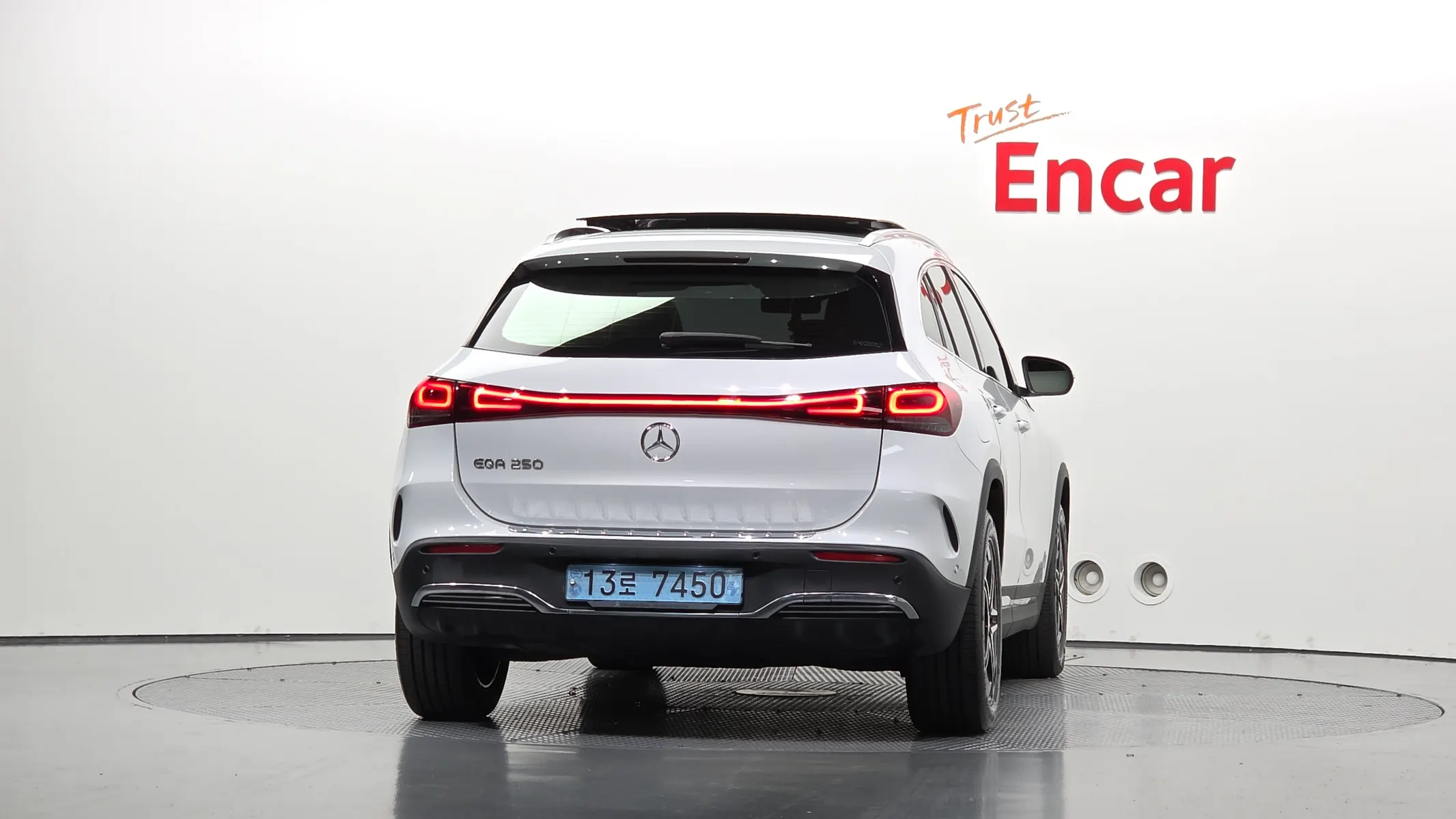 Mercedes-Benz EQA H243 EQA250 AMG 2022 3/34