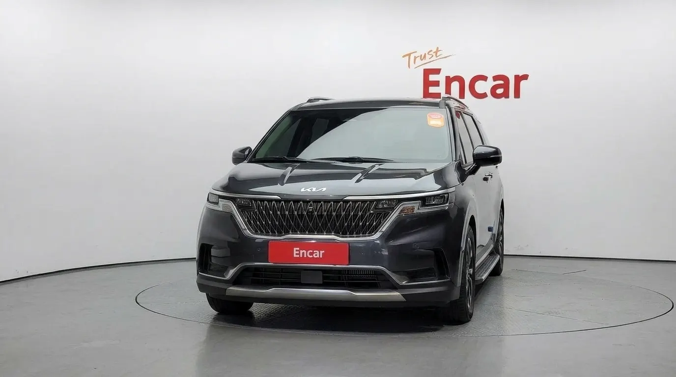 Kia Carnival 9 2022 2/5