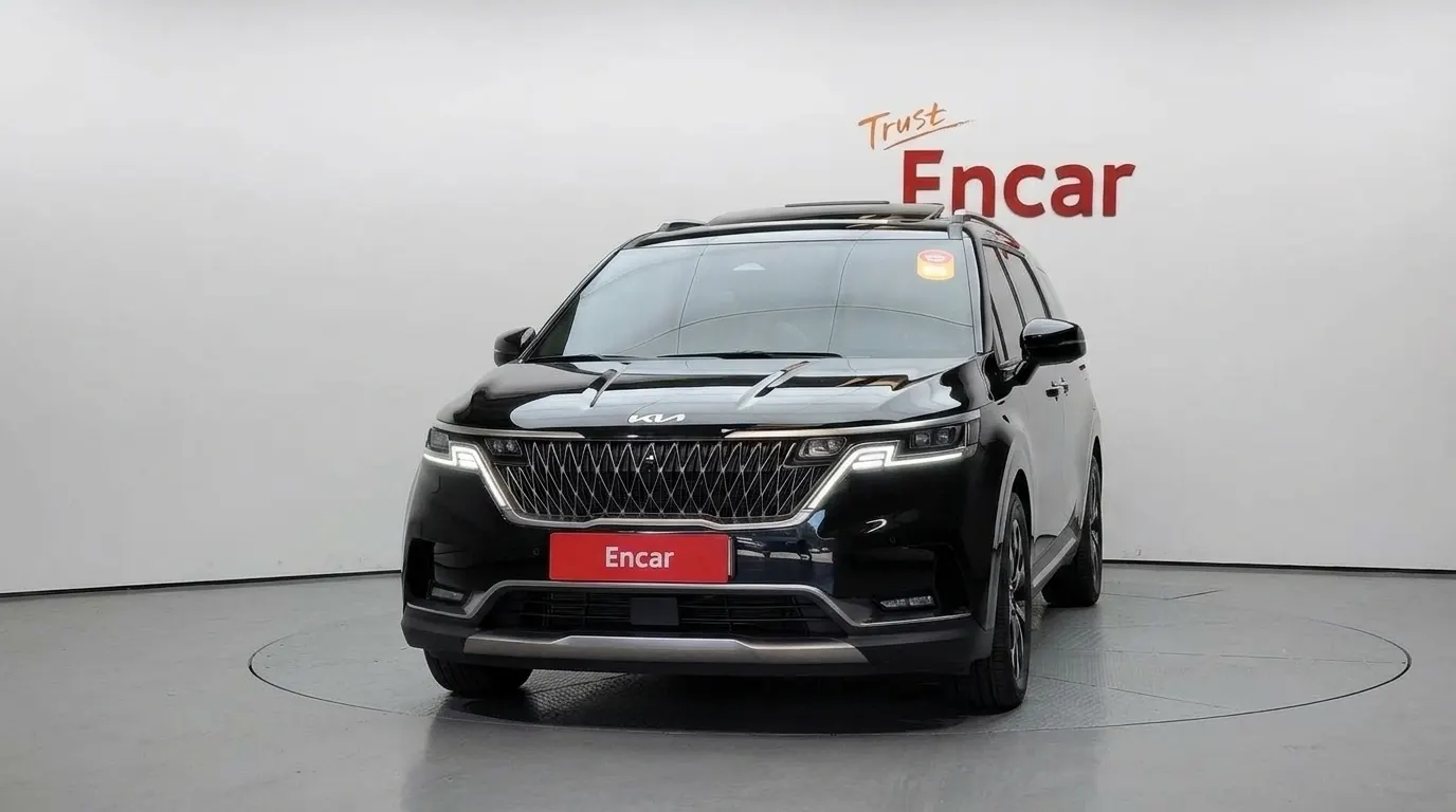 Kia Carnival 9 2022 2/5
