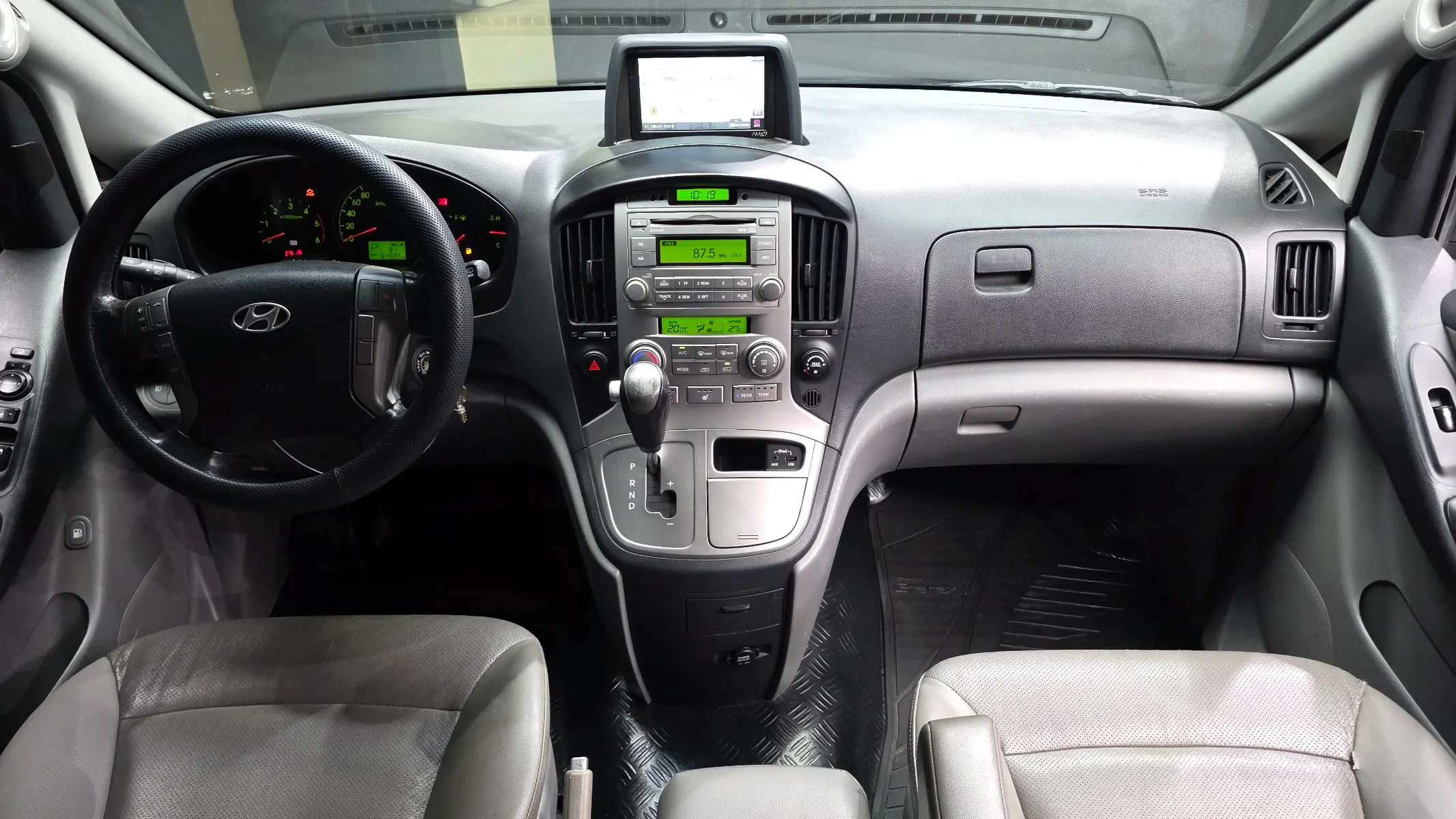 Hyundai Grand Starex 11 HVX 2012 4/5