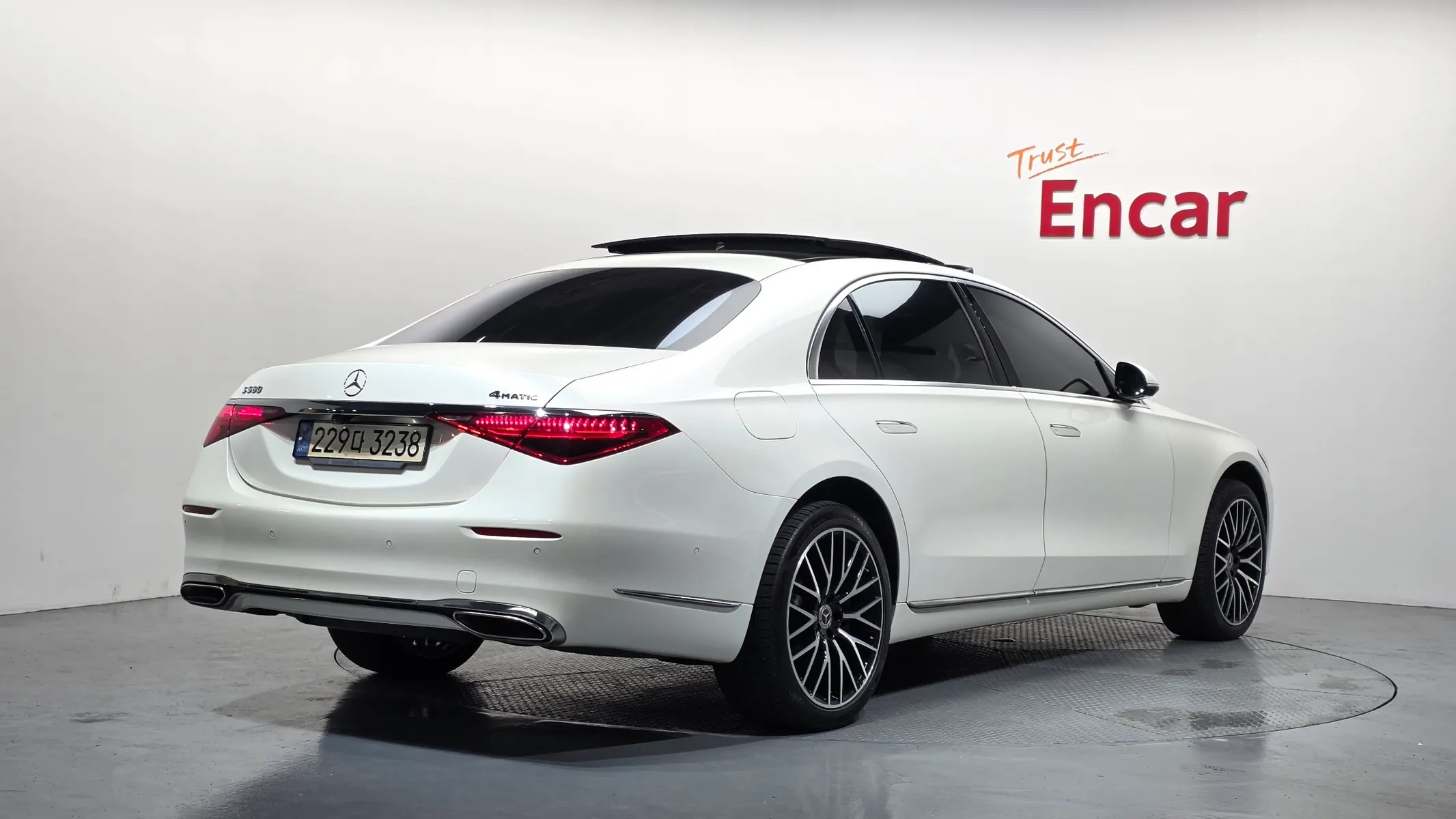 Mercedes-Benz S-Class W223 S580L 4MATIC 2022 2/41