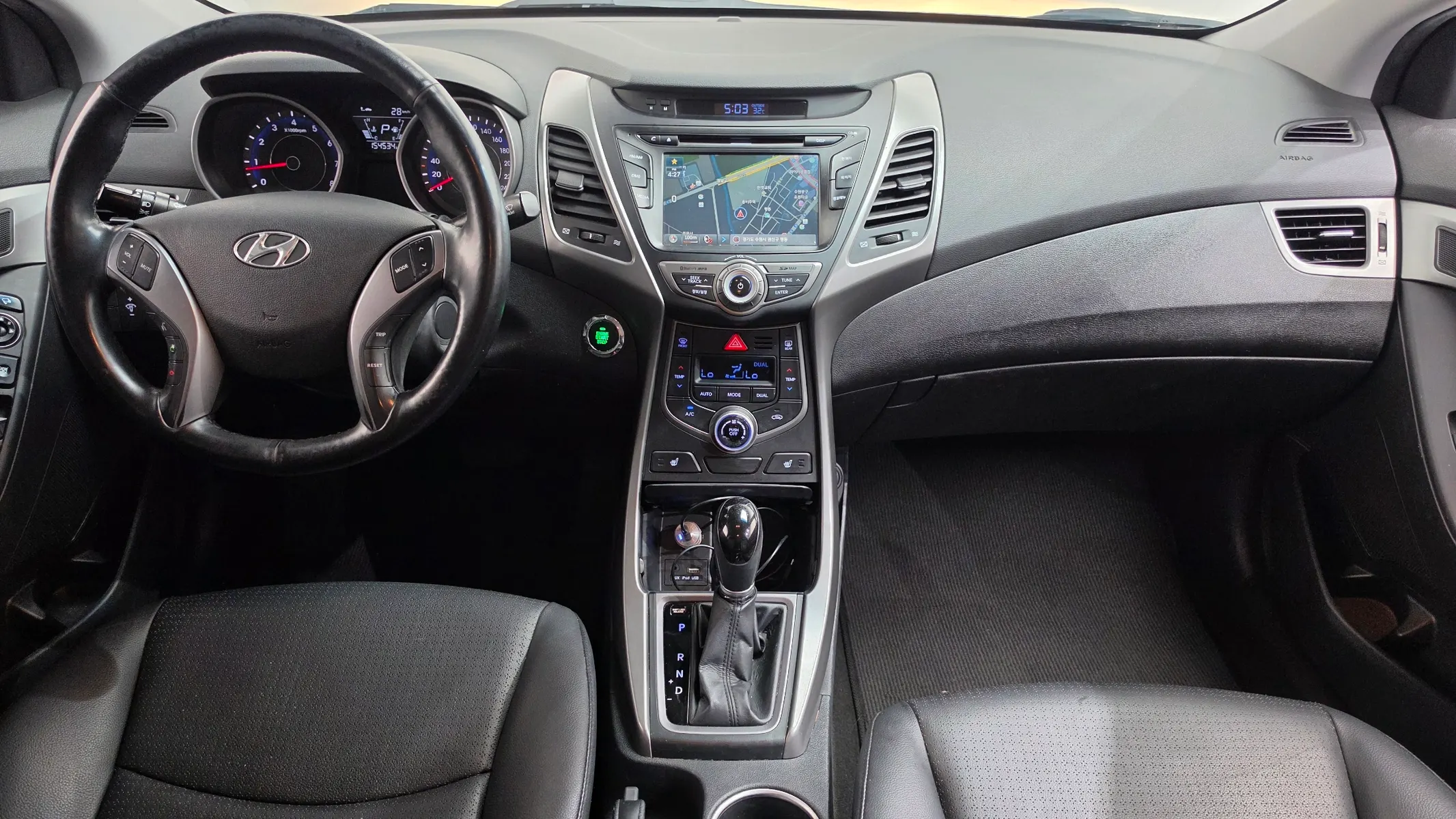 Hyundai 아반떼 1.6 GDi 2015 4/5