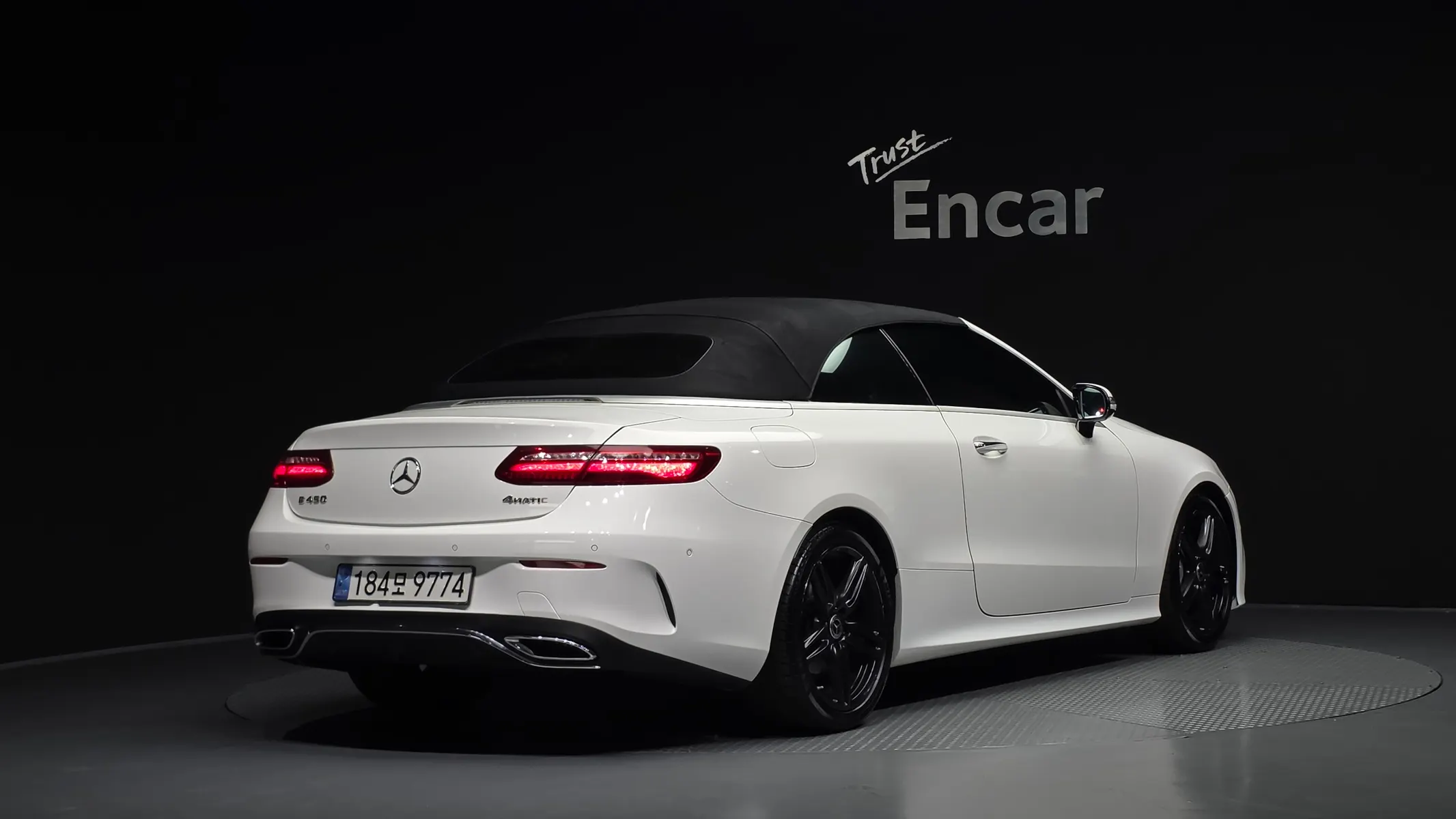 Mercedes-Benz E-Class W213 E220d 2020 33/34