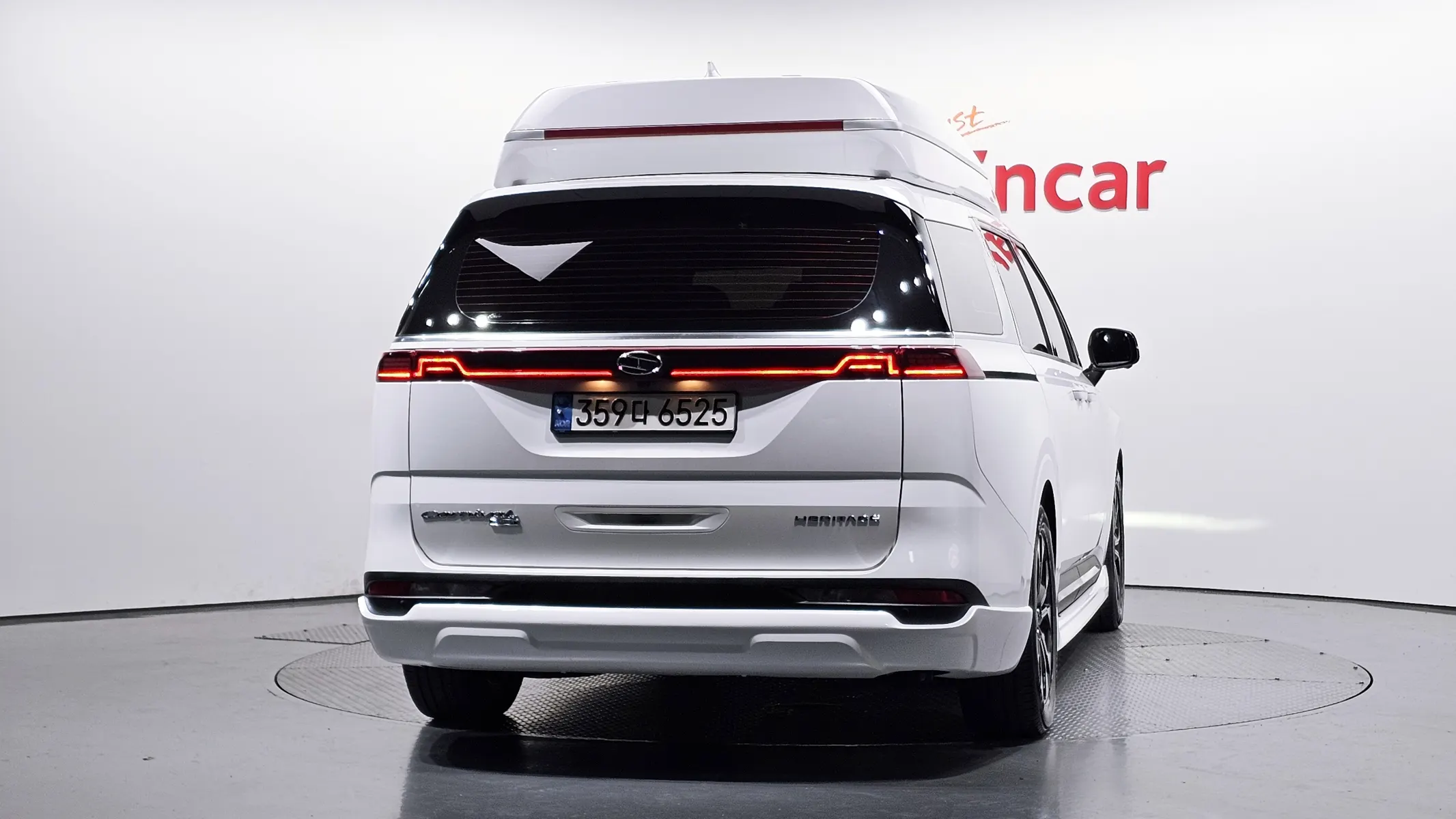 Kia Carnival 9 () 2021 3/5