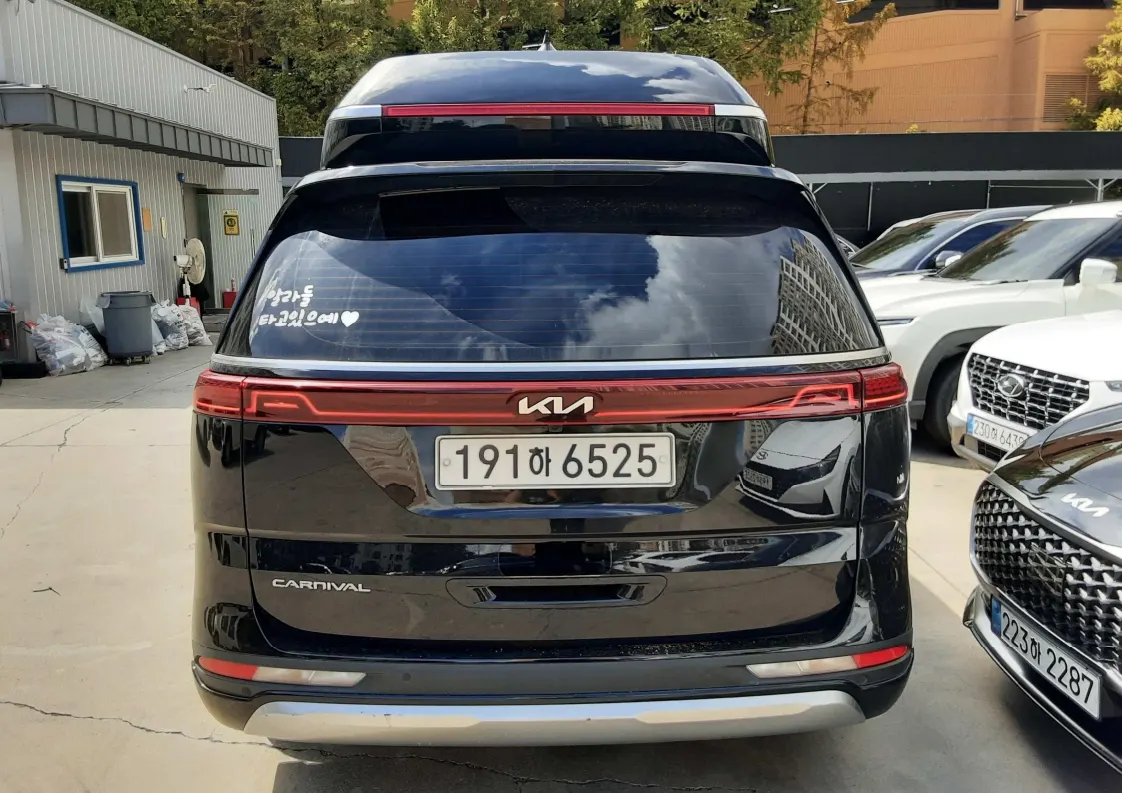 Kia Carnival 7 2021 3/11