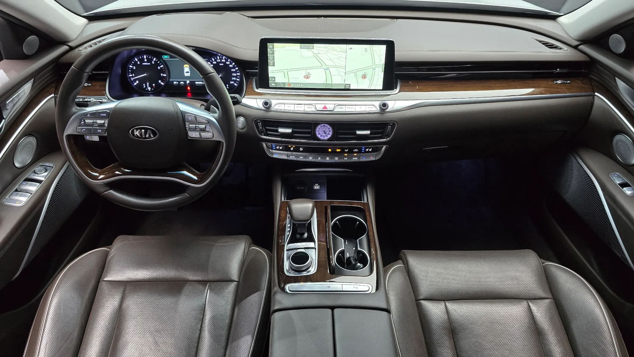 Kia K9 3.8 GDI AWD 2018 4/5