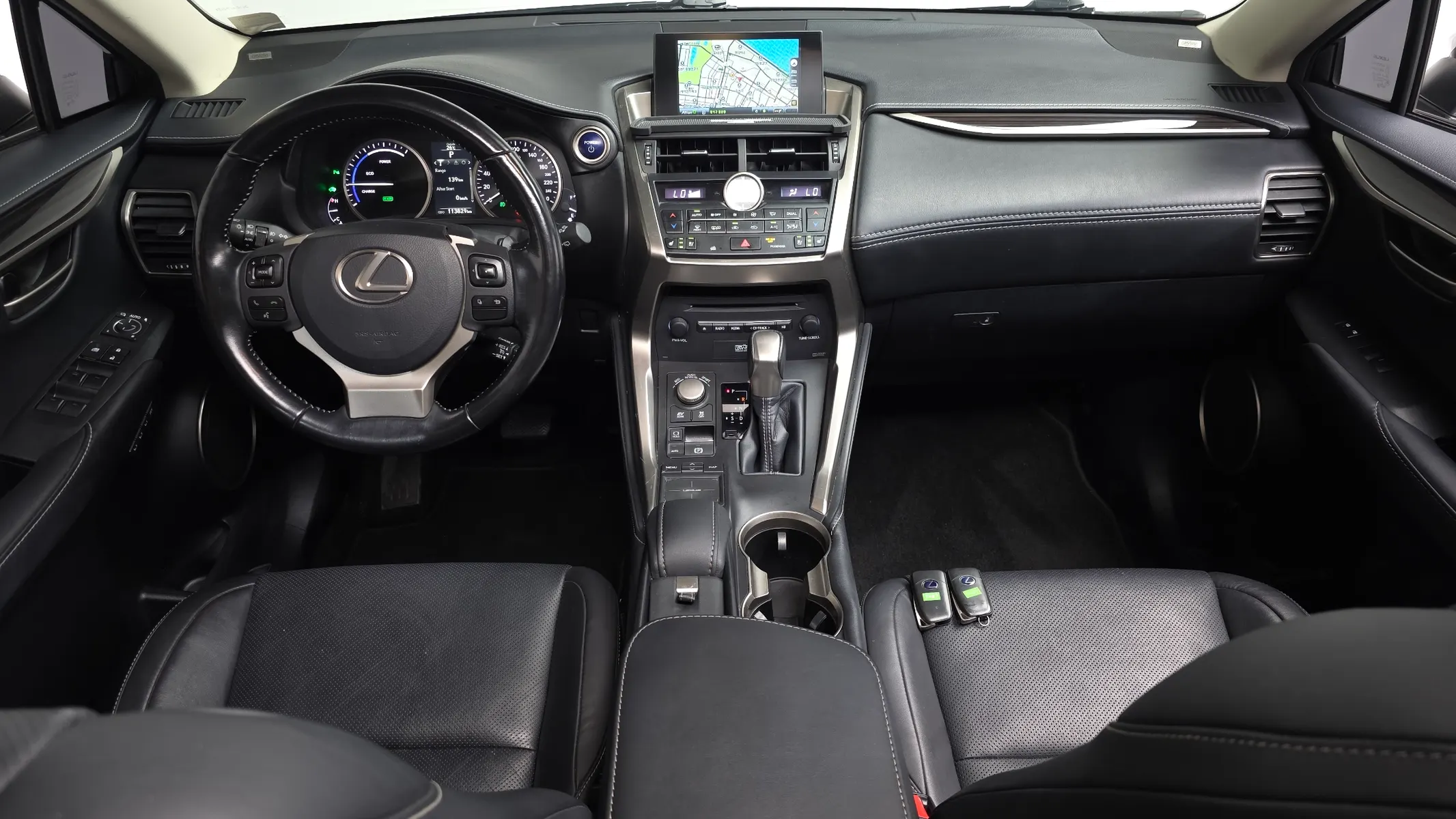 Lexus NX300h 2017 4/5