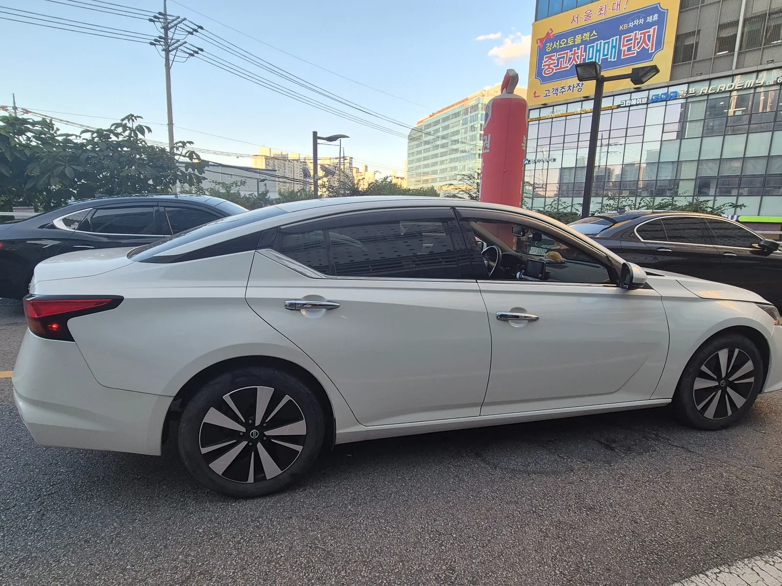 Nissan (L34) 2.5 2019 4/5